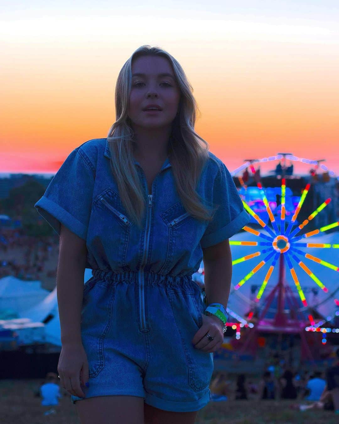トーリ・ウェブスターのインスタグラム：「⚡️cruel summer⚡️」