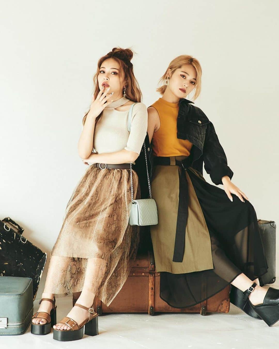 浪花ほのかのインスタグラム：「、 、 、  Popteen10月号発売しました🧡🧡 ばびぽよ企画をやらせて頂いたり、付録のシールもやらせて頂いたり本当に感謝沢山です(><) 今月号良ければPopteenの最後のページにあるアンケートを書いてポストインしていただけると嬉しいです(;ω;) 是非チェックしてみて下さい☀️」