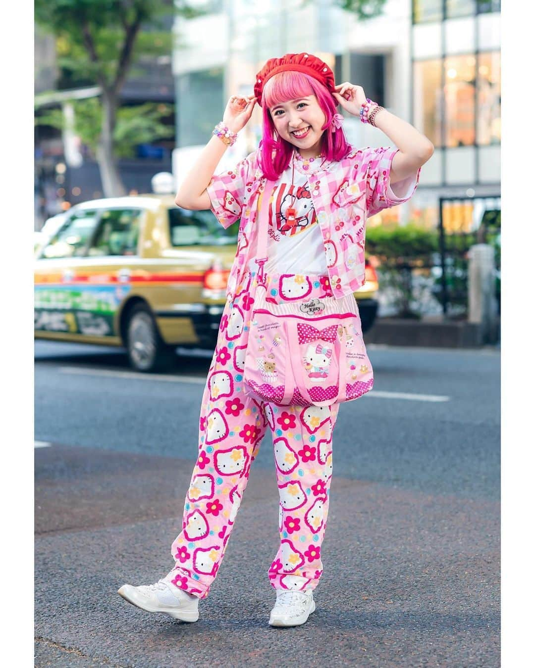 Harajuku Japanさんのインスタグラム写真 - (Harajuku JapanInstagram)「Tokyo resale shop staffer Kari (@ka_ri_1226) on the street in Harajuku wearing a Hello Kitty themed outfit with a KIKI2 Koenji (@kiki2kawaii) Kitty top and Kitty pants from San-biki no Koneko, a Spinns Kitty t-shirt, kawaii accessories, and Syunsoku sneakers.」8月30日 17時15分 - tokyofashion