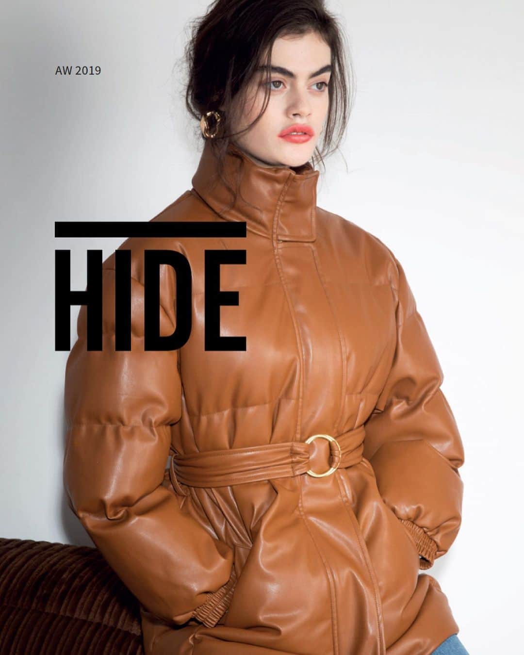 のインスタグラム：「🆕🆕🆕【HIDE】 @hidelabel ⠀⠀ ⠀ HIDEは、美しくラグジュアリーな服作りのために動物が傷つく必要はないという哲学に基づいてスタートしたヴィーガンレザーブランドです。⠀ ⠀⠀⠀ こだわり抜かれたヴィーガンレザーは滑らかな質感で美しいシルエットを作り出すだけではなく、身に纏う人の意識の高さを体現します。トレンドに左右されることなく、その時代に合ったデザインと品質を維持しながらあらゆるワードローブに取り入れることができる生活必需品のようなブランドを目指しています。⠀⠀ ⠀⠀⠀ Item : PANSY puffer ¥29,000- ⠀ お問い合わせは @jack_joat まで ⠀ #hidethelabel #fauxleather #veganleather #19fw」