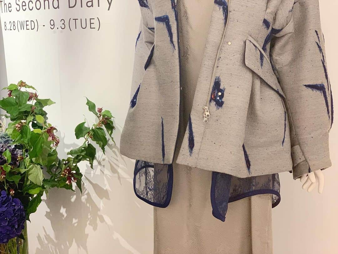 ISETAN PARK netさんのインスタグラム写真 - (ISETAN PARK netInstagram)「伊勢丹限定多数！！﻿ ＜マメ＞"The Second Diary" 2019年秋冬コレクション✨先シーズンに続き、1日1日記、1写真、1デザインで構成されたデザイナー自身の日記を元に生み出された2019年秋冬コレクション。 ﻿ ＜Mame Kurogouchi＞ 2019 FALL WINTER COLLECTION "The Second Diary" 2019.8.28 wed - 9.3 tue﻿ 伊勢丹新宿店本館3階＝センターパーク/ザ・ステージ#3﻿ ﻿ @mamekurogouchi﻿ #mame #mamekurogouchi #fashion #19FW #2019fallwinter﻿ #マメ #ファッション #マメファッション #コレクションブランド #新宿 #伊勢丹 #新宿伊勢丹 #伊勢丹新宿店 #伊勢丹限定」8月30日 13時23分 - isetan_shinjuku