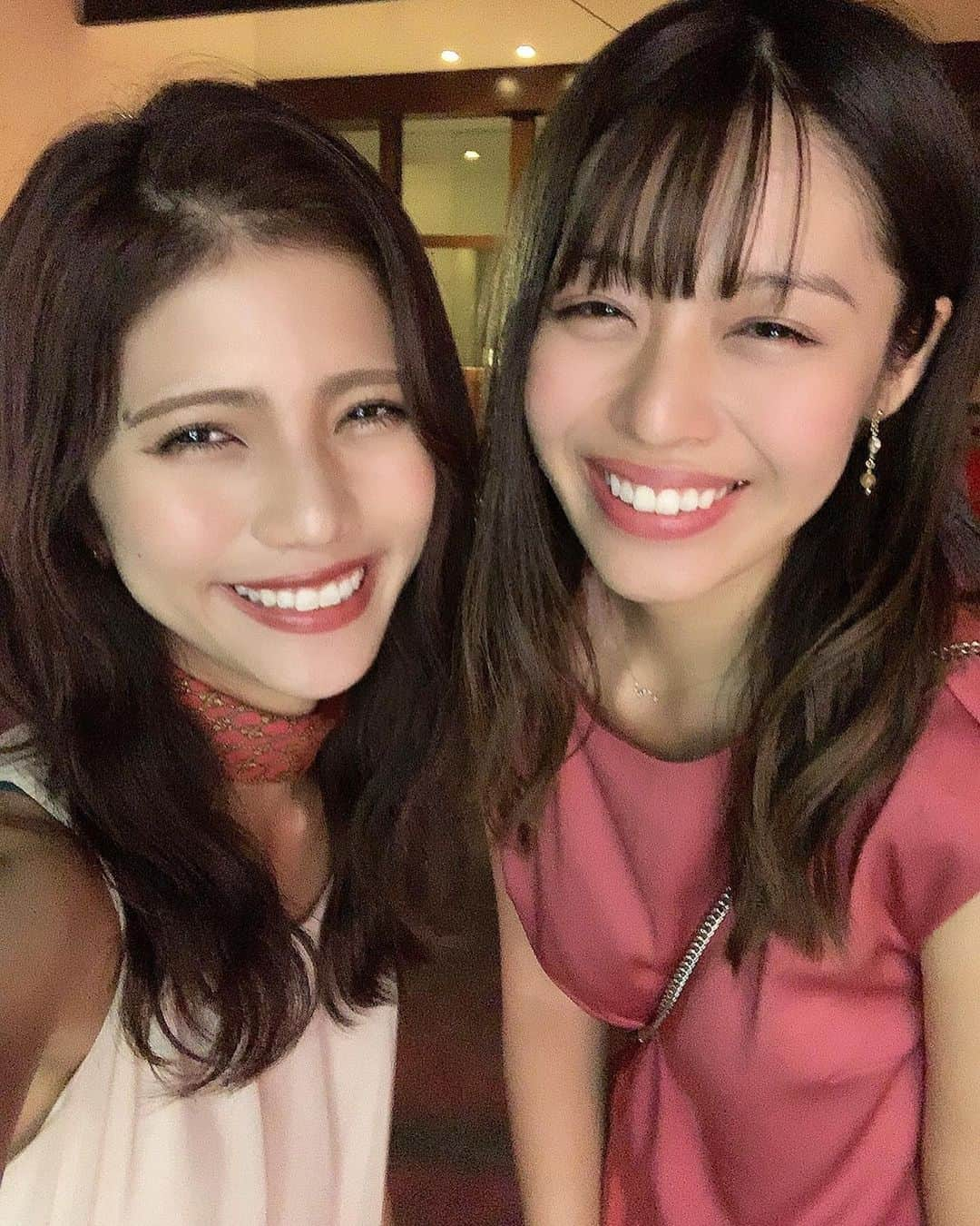 石倉侑芽さんのインスタグラム写真 - (石倉侑芽Instagram)「ASTALIFT JELLY AQUARYSTA LAUNCH PARTY🍸💓 招待していただきお邪魔してきました✨ . 世界最小 ヒト型ナノセラミド を配合した美容液。 洗顔後、化粧水前に使うスキンケアベース🌙 ジェリー状の美容液なので パール粒大くらいの量でしっかり馴染みました♫ . 昨日に引き続き @marika_kajiwara ちゃんと♡ ありがとうー☺️💘 . #astaliftlab#ASTALIFT#アスタリフト#アスタリフトラボ#FUJIFILM#富士フィルム#虎ノ門ヒルズ#9月1日発売  #土台美容液#美容液#スキンケア#化粧品#beauty#新作発表会」8月30日 14時40分 - yume8115