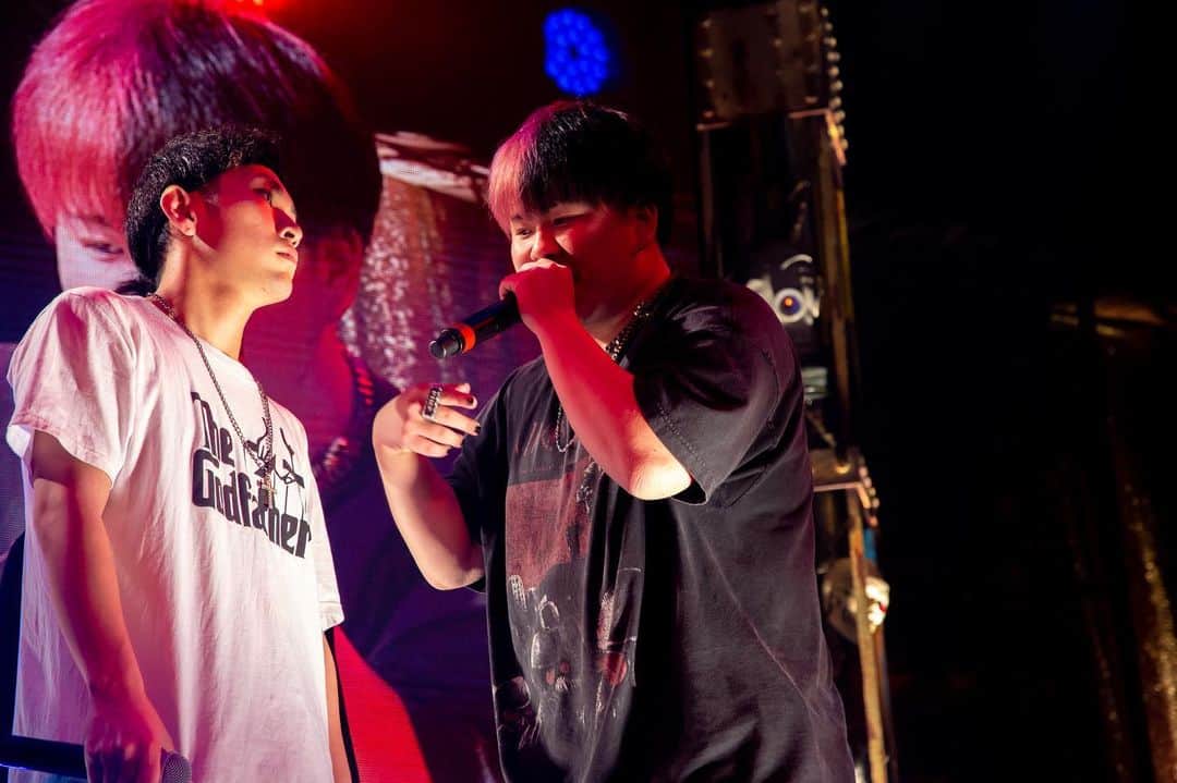 BSスカパー「BAZOOKA!!!」のインスタグラム：「【PHOTO GALLERY】  2019年8月12日放送 BAZOOKA!!!#263 『第16回高校生RAP選手権 令和元年スペシャルトーナメント』 画像：(c)BAZOOKA!!! #BAZOOKA  #スカパー  #BSスカパー」