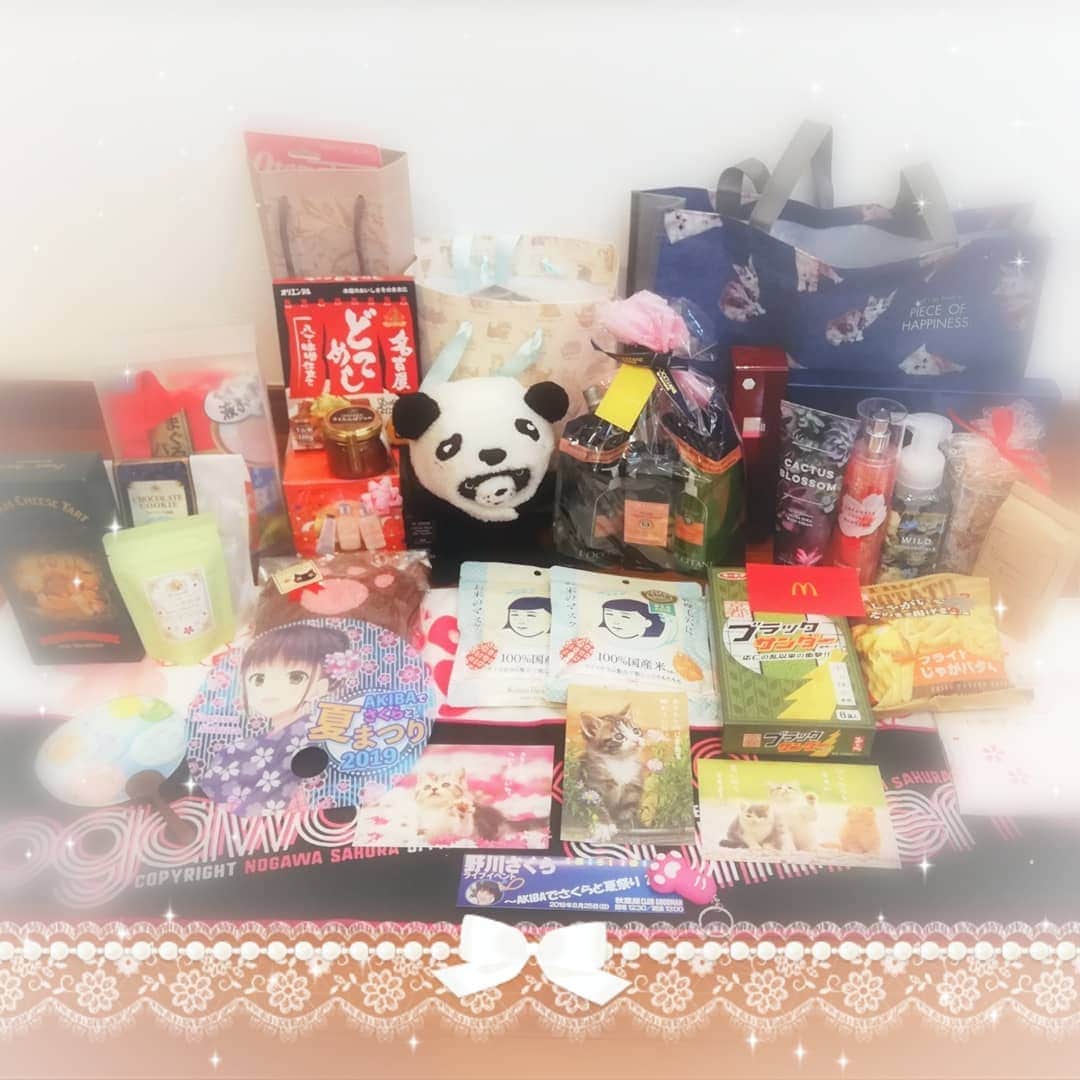 のインスタグラム：「2019.8.25 #ありがとうございました♡ #にゃんきゅ〜♪です♡ #プレゼントやお手紙どうもありがとう♡ #美味しいデザート♡ #大好きなボディケアグッズ♡ #にゃんこのおやつ♡ #大好きなフランシュリッペ♡ #他にもいろいろとありがとう！ #野川さくらライブイベント〜AKIBAでさくらと夏祭り 2019〜 #さくにゃんと夏祭り2019 #さくにゃんと夏祭り #秋葉原CLUBGOODMAN #ライブ #イベント #声優 #さくらClub #にゃんスタグラム #野川さくら #さくにゃん #野川さくらのチョコレートたいむ #野川さくらのチョコレートたいむ第30回目」