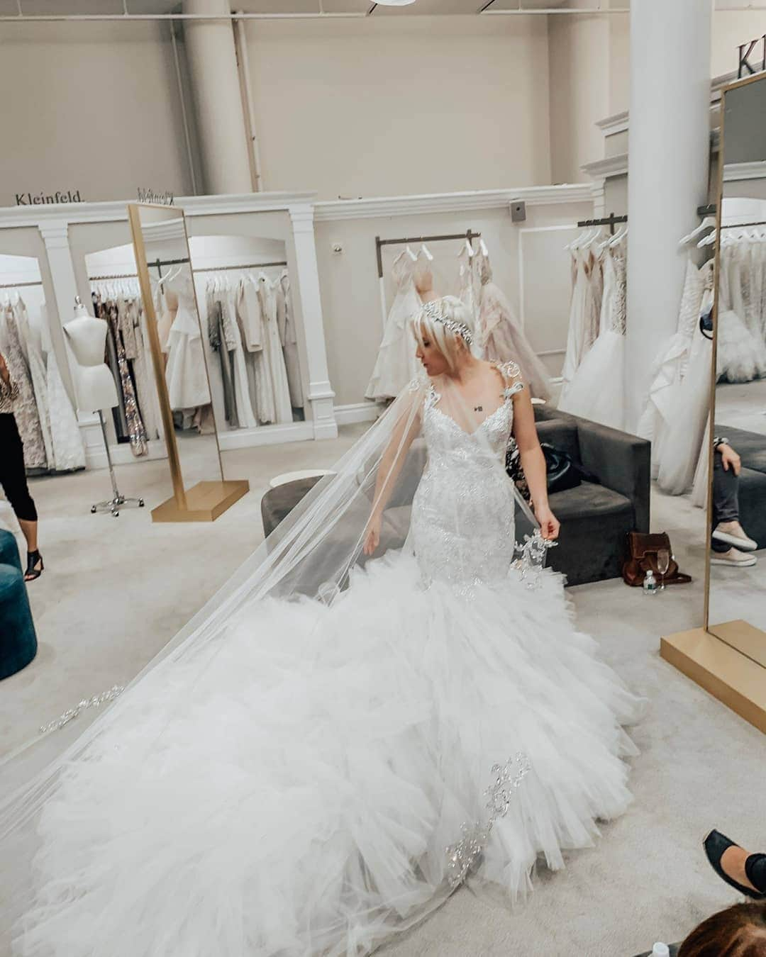 ハナー・ハートさんのインスタグラム写真 - (ハナー・ハートInstagram)「Gonna be real... this is not what I'm wearing... But how could I resist posting these gorgeous photos by bridal photographer @gracehelbig in a gorgeous dress picked out by @mametown ?? p.s. major shout-out to my @kleinfeldbridal consultant @jmcalvanah for being my guiding light!  Check out all the looks I tried on ---> LINK IN STORY! 👰  #engaged #engayged #wedding #weddingdress #lgbtwedding #queer #queerfashion #engagementring」8月31日 1時51分 - harto