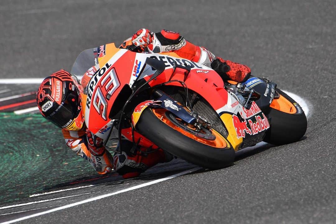 レプソル・ホンダのインスタグラム：「Misano Test ✅ ⠀⠀⠀⠀⠀⠀⠀⠀⠀ #MisanoTest #Misano #25RepsolHonda #Repsol #MotoGP #Honda #Racing #RepsolHonda #HRC #RC213V #MM93 #JL99 #MarcMarquez #JorgeLorenzo #ThePowerOfDreams #Motorcycle」