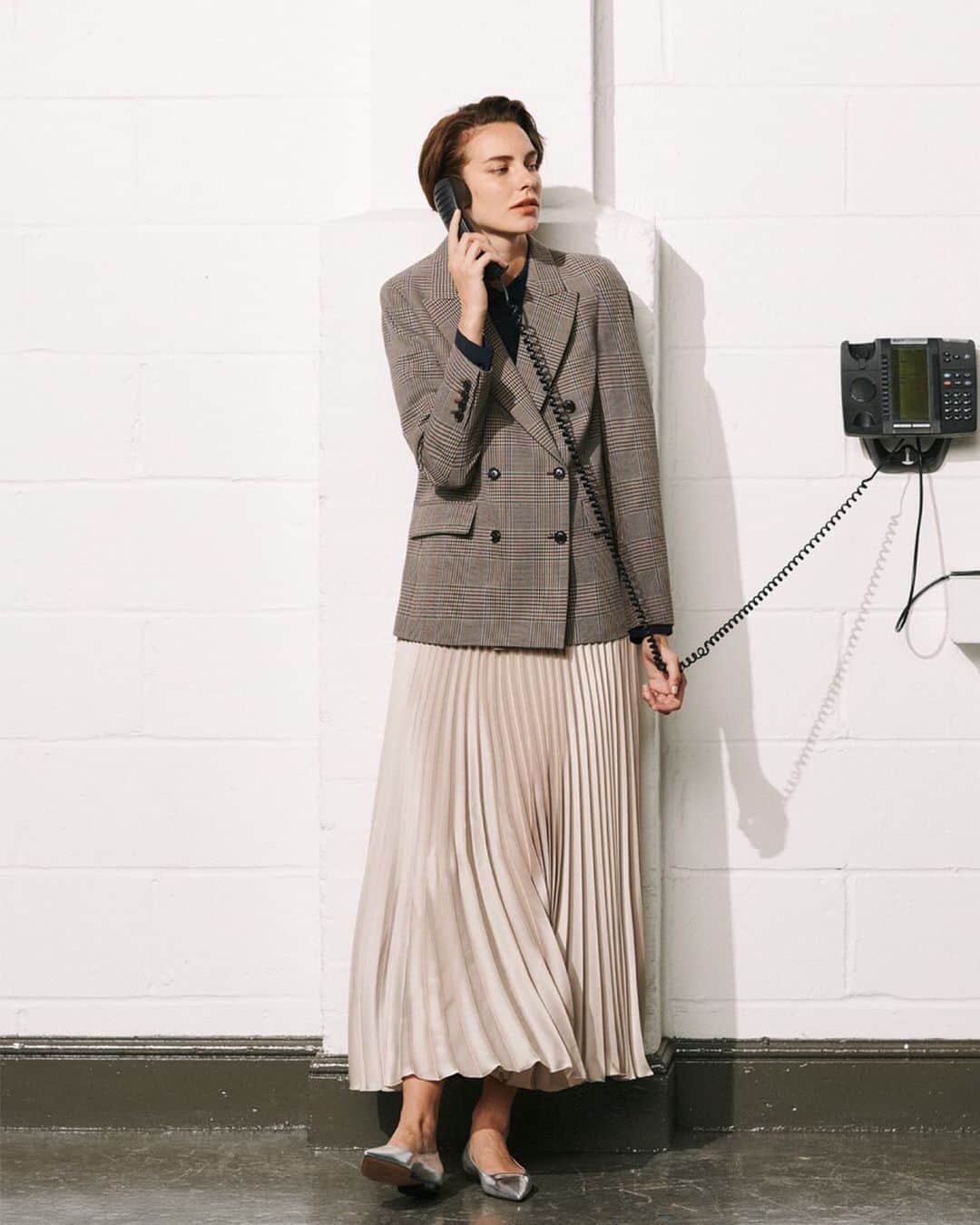 のインスタグラム：「"BEST LOOKS for Upcoming Autumn in 2019"８月のLOOKを公開中。HP、ストーリーズからご覧いただけます。  #UnitedArrows #UnitedarrowsWomen #Autumn2019 #look」