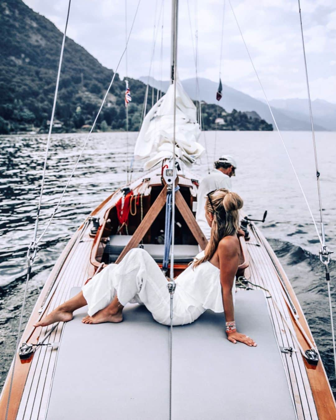 PAUL HEWITTさんのインスタグラム写真 - (PAUL HEWITTInstagram)「Can I stay here forever? 💞✨⚓️ (photo @thewonderingdreamer) #getAnchored #paulhewitt __ #dreamlocation #boat #sailing #ocean #mountains #travellust #wanderlust #exploring #travelinspiration #goals #womensinspiration」8月30日 18時09分 - paul_hewitt