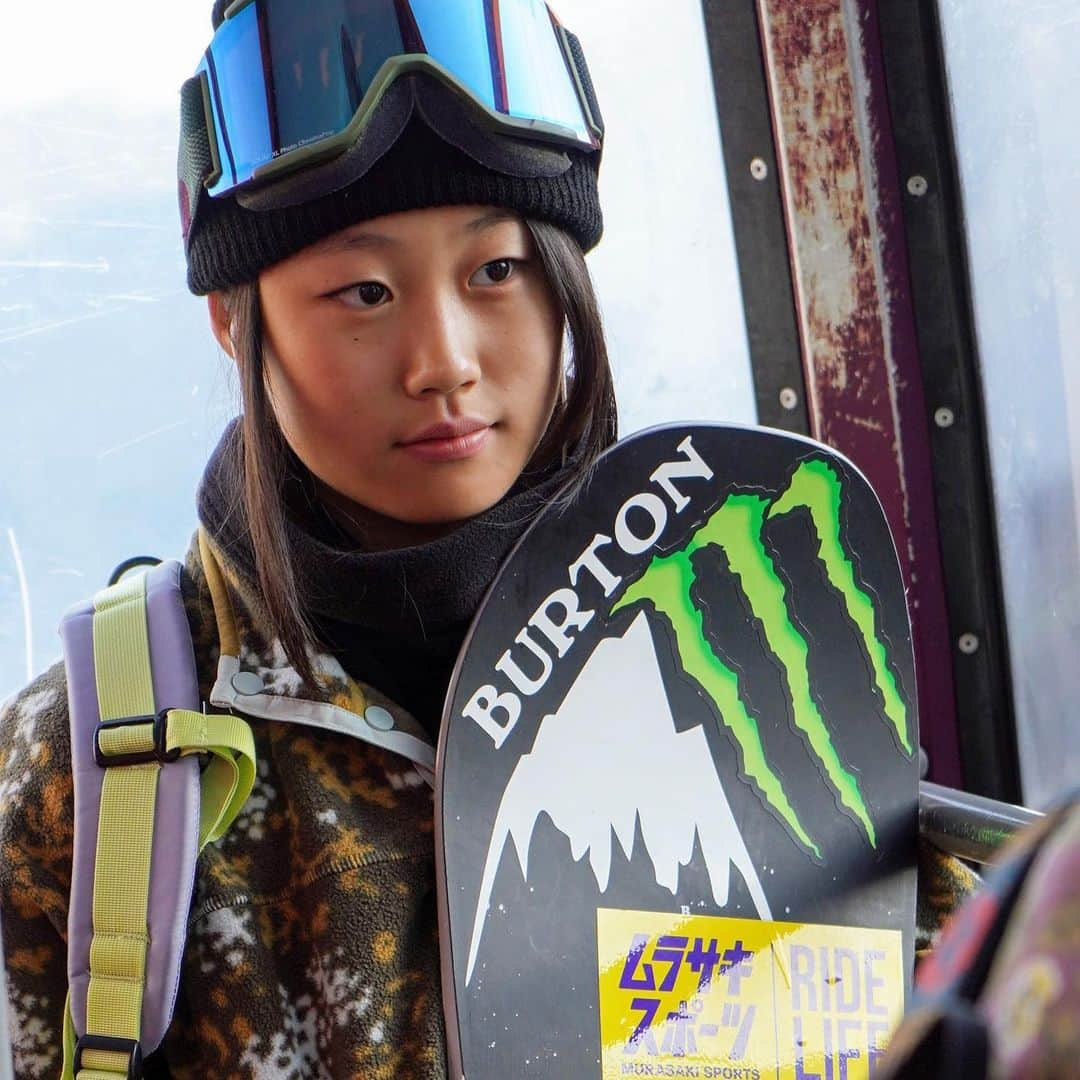 Burton Japanさんのインスタグラム写真 - (Burton JapanInstagram)「世界中に衝撃を与えたX Games最年少優勝。直後の大ケガ。そして過酷なリハビリ。普通の中学生では想像もできないようなアップダウンを経験した村瀬心椛。先日ついに雪上復帰を果たし、明日開催されるX Games Norwayに出場します。がんばれ、心椛！ #BurtonTeam #XGamesNorway」8月30日 18時15分 - burtonjapan