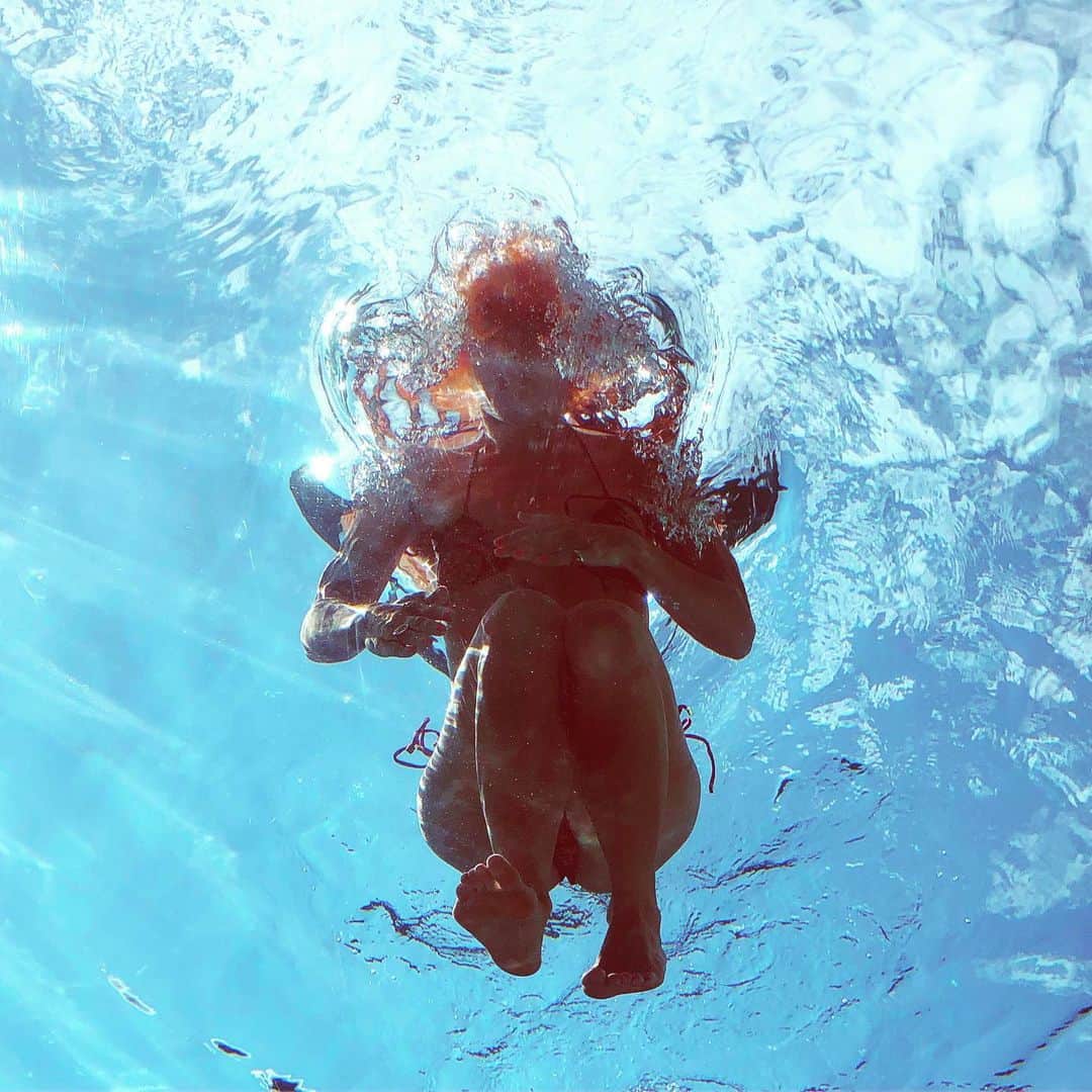 のインスタグラム：「Splash. But without the mermaid glamour. 🐙🐙🐙」