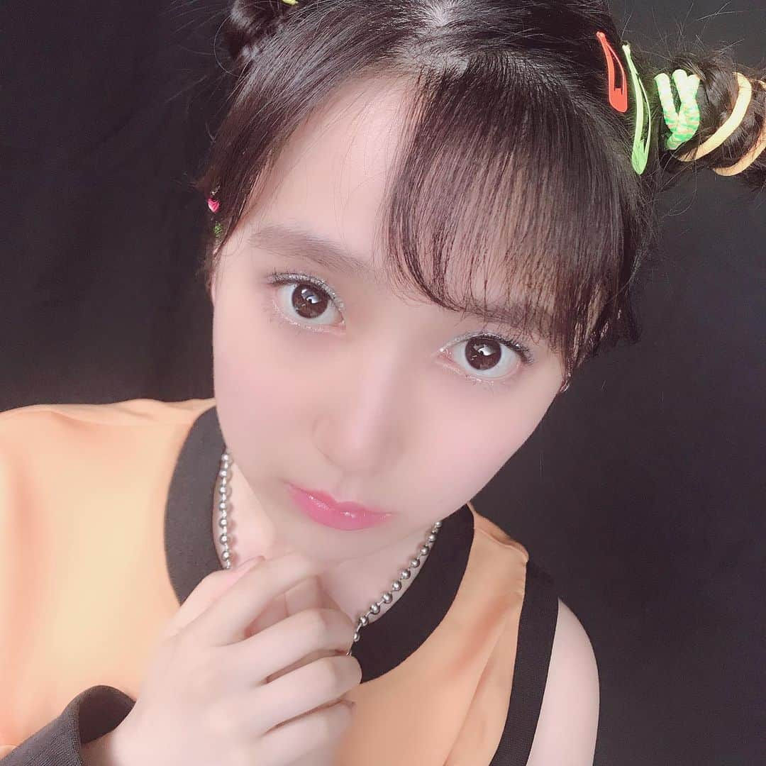 鈴木くるみさんのインスタグラム写真 - (鈴木くるみInstagram)「サステナブルのカップリング選抜のMVこの間公開されました😊  みんな見てね～(*´罒`*)ﾆﾋﾋ♥  くるみのこと探してね～💕 #サステナブル #カップリング #akb48 #青春ダカーポ #くまさん」8月30日 19時14分 - kurumi_akb48