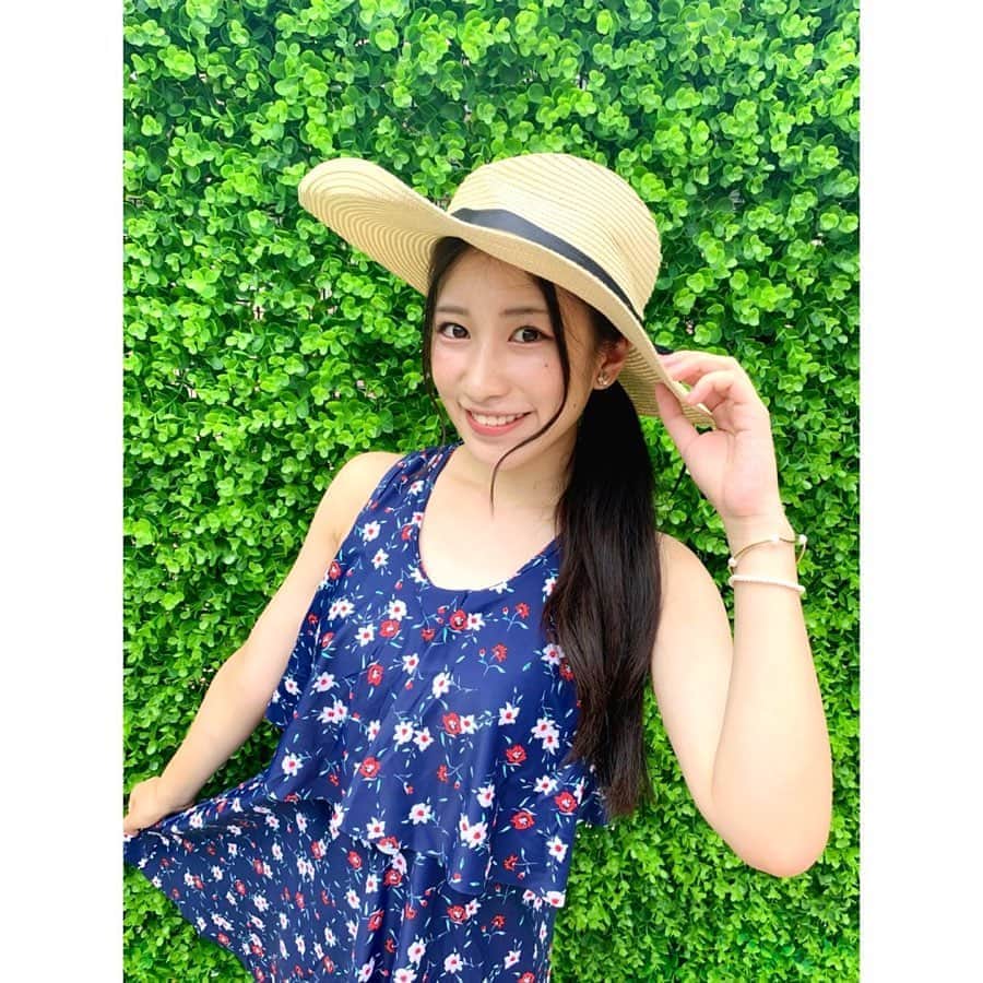 のインスタグラム：「. よっちが選んでくれた水着👙 私っぽくてビックリした！笑 . これから動画で活躍しそうだぁ✨ よっちありがとーう！！😎🌻 . #水着 #girlsswimwear #swim #girl #ボンボンTV #よっち #me」