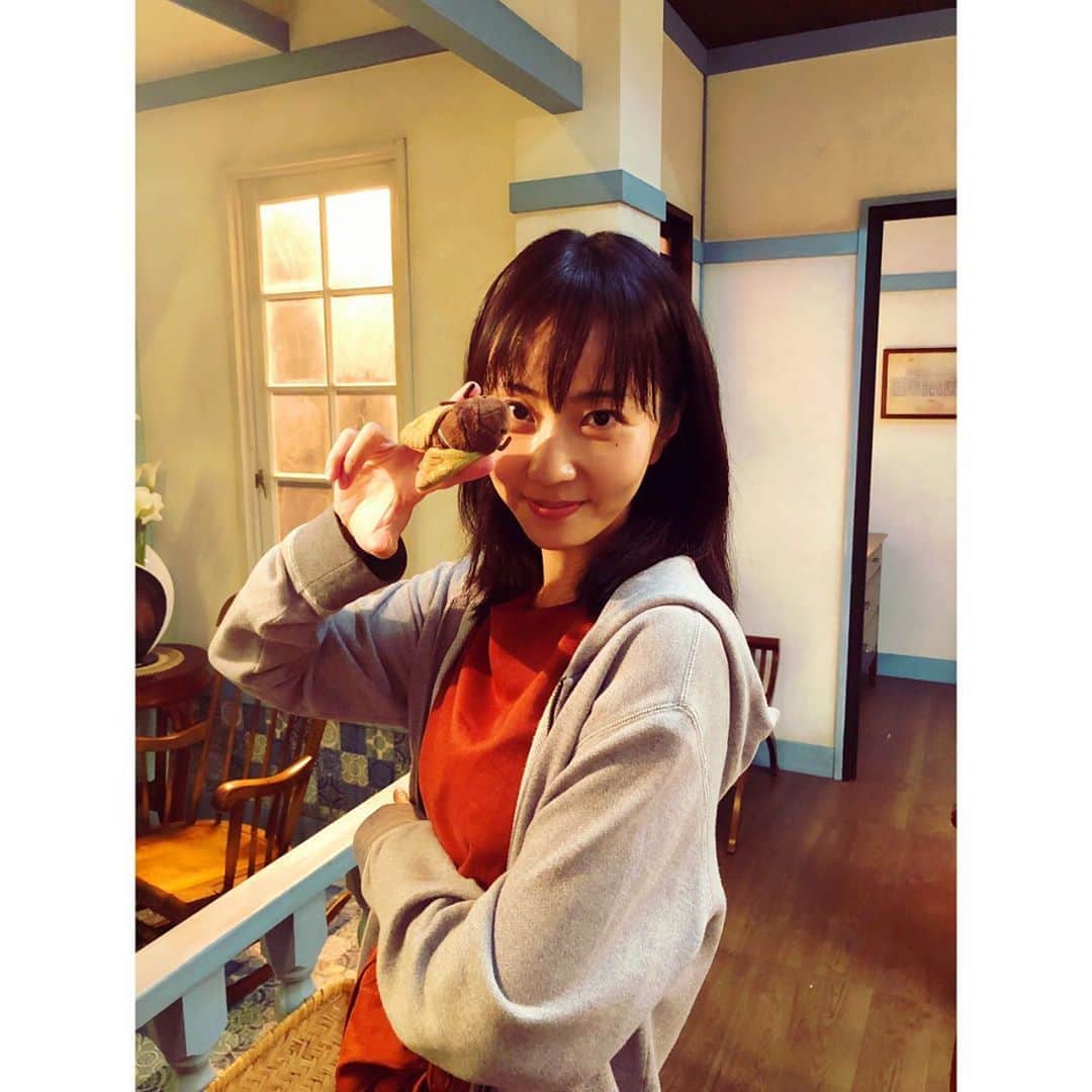 のインスタグラム：「#セミオトコ  今夜は第6話。 残り少なくなってきました…  今日からファンファーレの盆踊りバージョンも流れますよ！ 23:15から☀︎ #セットのどこかに潜むセミくんと #まだまだ撮影中」