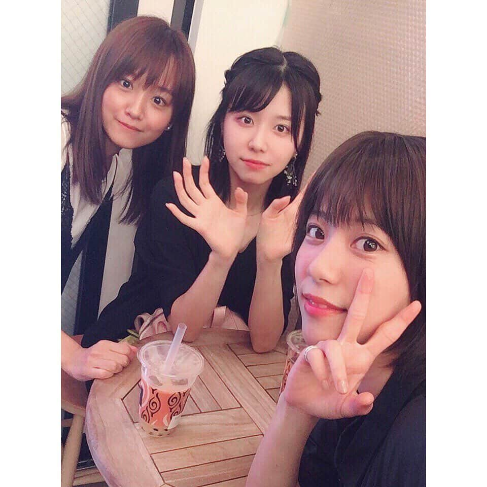 真下玲奈さんのインスタグラム写真 - (真下玲奈Instagram)「珍しく急にタピオカ飲みたくて 入ったお店で、 溝口とゆまちんに遭遇しました🧡笑 . うそぉ！こんな事ある？ . . #溝口恵 #飯田祐真 #真下玲奈 #タピオカ #タピオカ屋さん #まさかの遭遇 #チアドル #chiadoru #ドラ恋4 #タピオカグラム #偶然の出会い #まさかのまさか」8月30日 20時01分 - r.mashitaaa.221