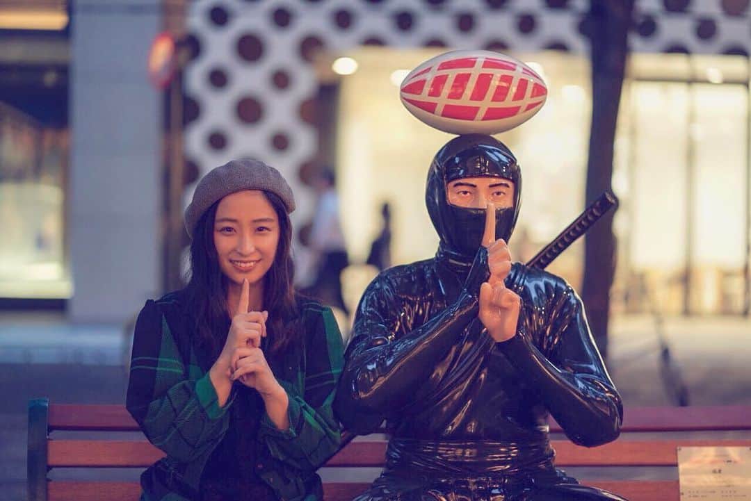 のインスタグラム：「ラグビーW杯まであと20日！！ メンバーの発表もあっていよいよ。楽しみすぎ。 . #女優 #緒方ありさ #ラグビーワールドカップ2019 #ラグビー #写真好きな人と繋がりたい  #女優 #丸の内 #ポートレート撮影  #緒方ありさ  #ポートレート女性  #kireiphoto #instaphoto  #instagood」