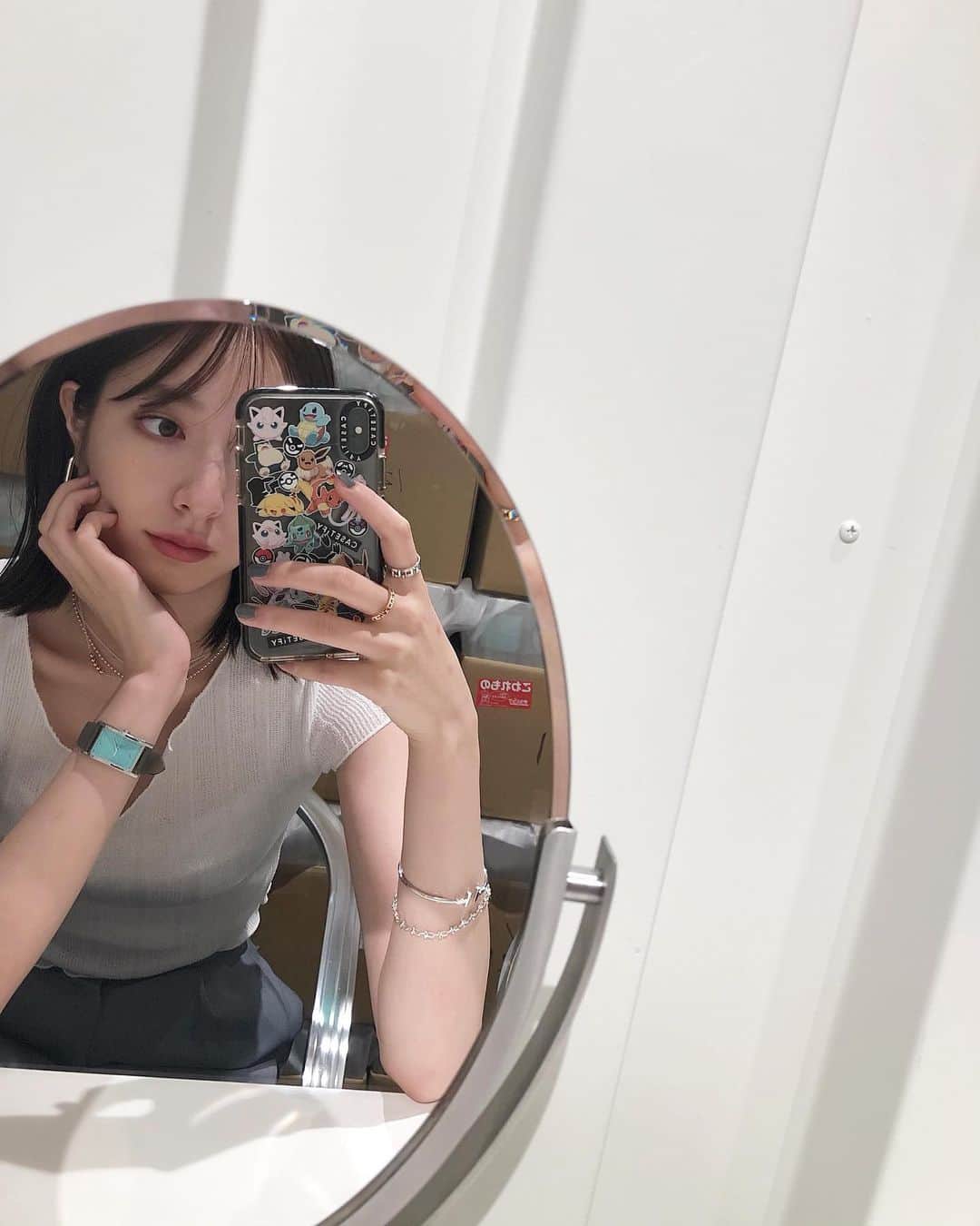 のインスタグラム：「今日も1日おつかれさまです✌🏻」