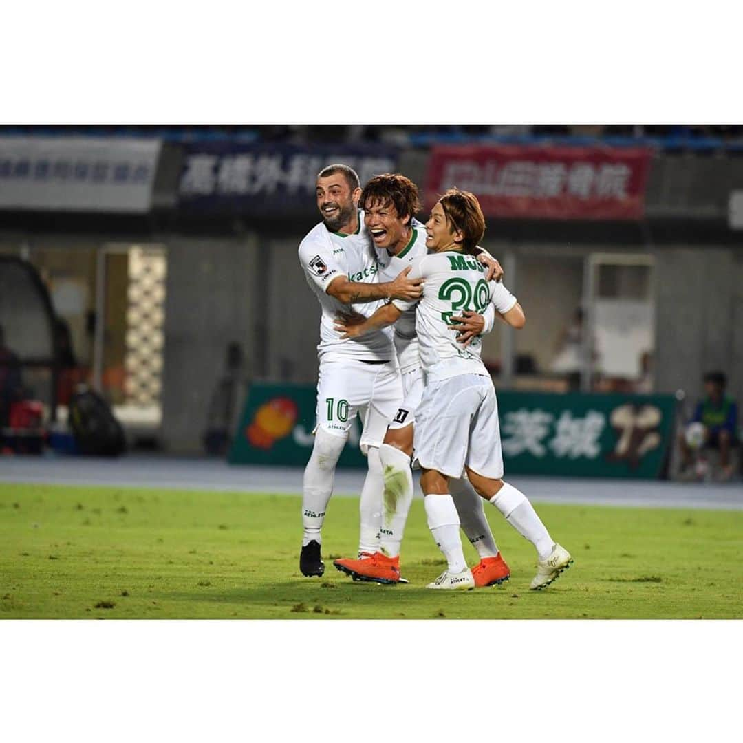 小池純輝さんのインスタグラム写真 - (小池純輝Instagram)「. 歓喜！ #jleague #jリーグ #j2 #東京ヴェルディ #tokyoverdy #verdy #verdyfamily #soccer #football⚽ #football #footballplayer #サッカー #フットボール #小池純輝 #19 #⚽️ #東京 #tokyo #水戸ホーリーホック #goal」8月30日 20時48分 - junki_koike