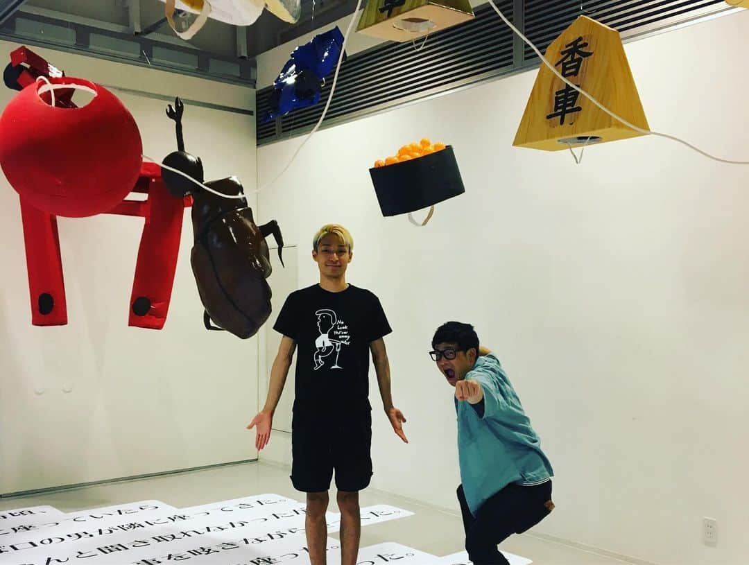 山田健人さんのインスタグラム写真 - (山田健人Instagram)「天竺鼠川原【大きいMaenomeri展】 プレオープンにゲストで呼んでいただきました。 前よりもスケールアップしてめちゃくちゃ楽しい個展」8月30日 20時59分 - runnykento