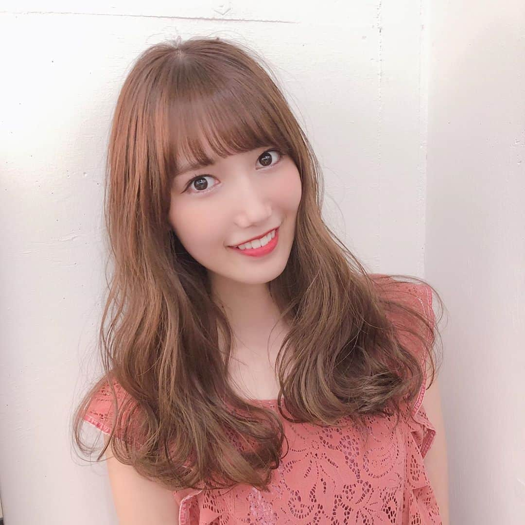 田中菜津美さんのインスタグラム写真 - (田中菜津美Instagram)「髪色可愛くなったよ💕 . 茶の木さん命名 『残りの夏楽しんじゃおうぜカラー』 (ダサ)🤣 . お気に入り🙋‍♀️💕 . #ootd #hair #haircolor #hairstyles  #highlight #ハイライト @chanonbabyboy」8月30日 20時59分 - natsumitanaka_0810