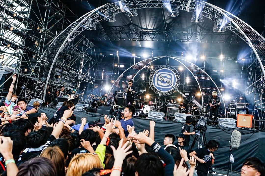 MAH さんのインスタグラム写真 - (MAH Instagram)「TRIPLE AXE TAKEOVER at SWEET LOVE SHOWER 2019.  #SiM #coldrain #HEYSMITH #TAT2019  #ラブシャ #ウラブシャ  Photo @kouhey0622」8月30日 20時54分 - mahfromsim