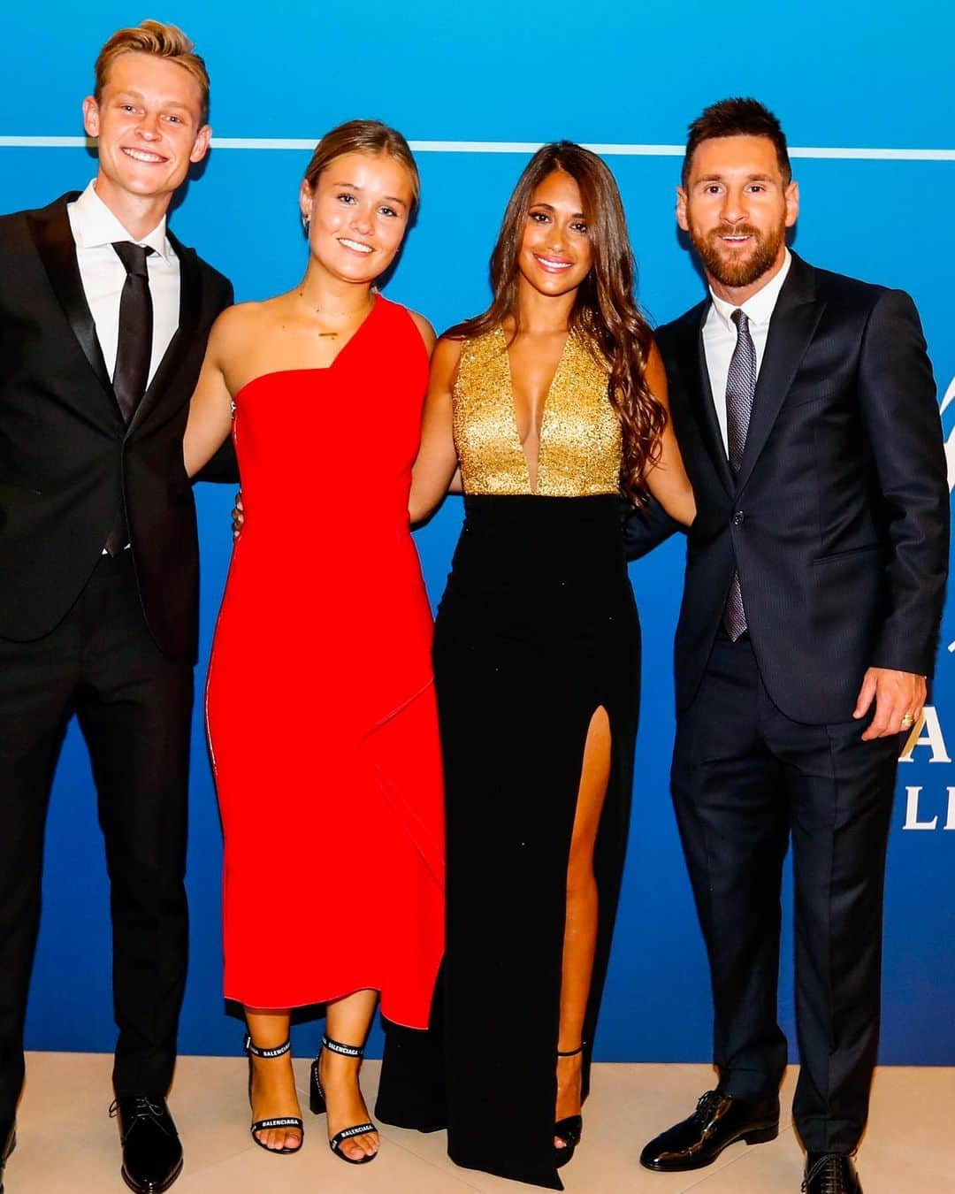 FCバルセロナさんのインスタグラム写真 - (FCバルセロナInstagram)「👗👔 Red carpet moments 💫」8月30日 20時57分 - fcbarcelona