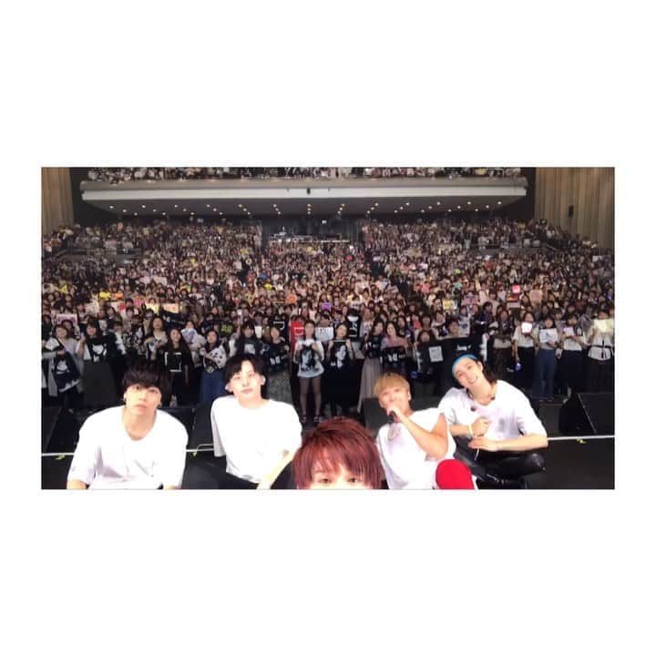 のインスタグラム：「大阪1日目‼︎ ありがとうございました🐙  #da_ice  #besttour  #大阪」