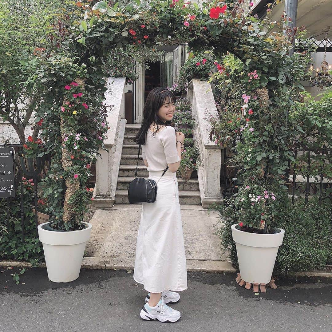 本間日陽さんのインスタグラム写真 - (本間日陽Instagram)「* すごいわらってる🌼🌿💭 photo by @hikonyan0909 ❤︎ #321_code」8月30日 21時47分 - hinata_homma1110