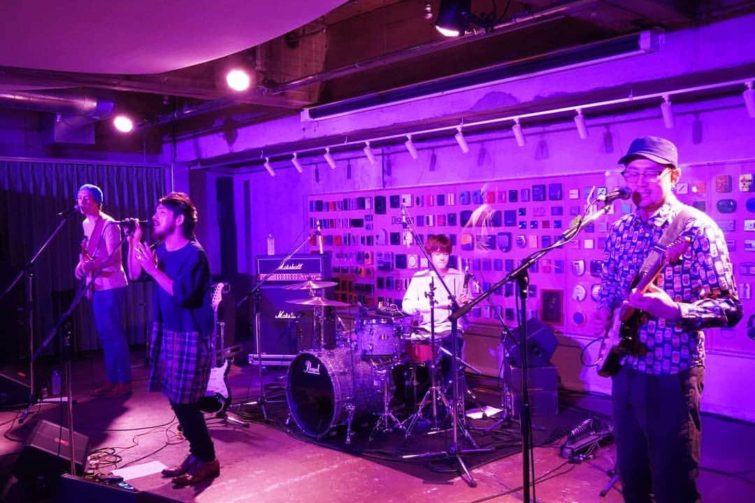 GINZA SONY PARK PROJECTさんのインスタグラム写真 - (GINZA SONY PARK PROJECTInstagram)「[Park Live]8/30(金)のPark Liveは、Potomelli。 「SOS」「ハロー」など計8曲を披露しました。 明日8/31 (土) 17:00～のPark Liveは、Homecomings です。  @hironorimomoi #potomelli #umujp #ginzasonypark #銀座ソニーパーク #GS89 #parklive #ginza #銀座 #tokyo #live #ライブ #ライブレポート」8月30日 22時02分 - ginzasonypark