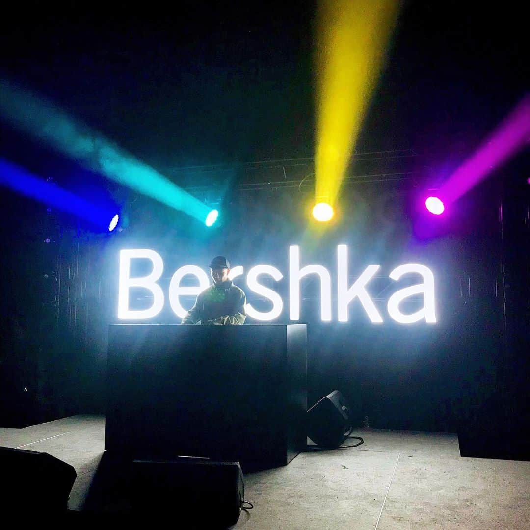 布川桃花さんのインスタグラム写真 - (布川桃花Instagram)「Bershka AW19💚💛 #bershkacollection」8月30日 22時15分 - momoka_fukawa