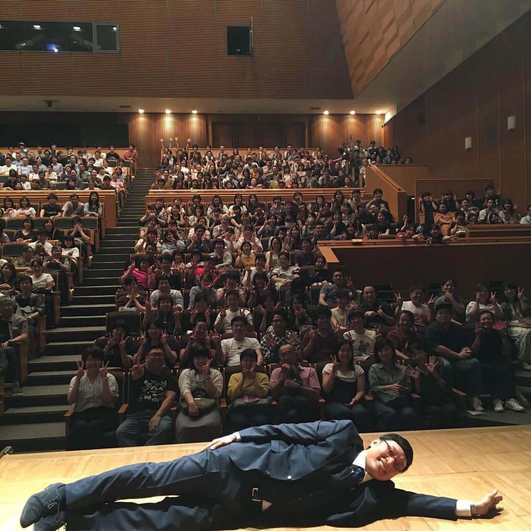 山里亮太さんのインスタグラム写真 - (山里亮太Instagram)「鹿児島140最高でした！！！！ 唯一の記憶達！！！！ 本当に楽しい時間をありがとうございました！！！」8月30日 22時19分 - ryotayamasato