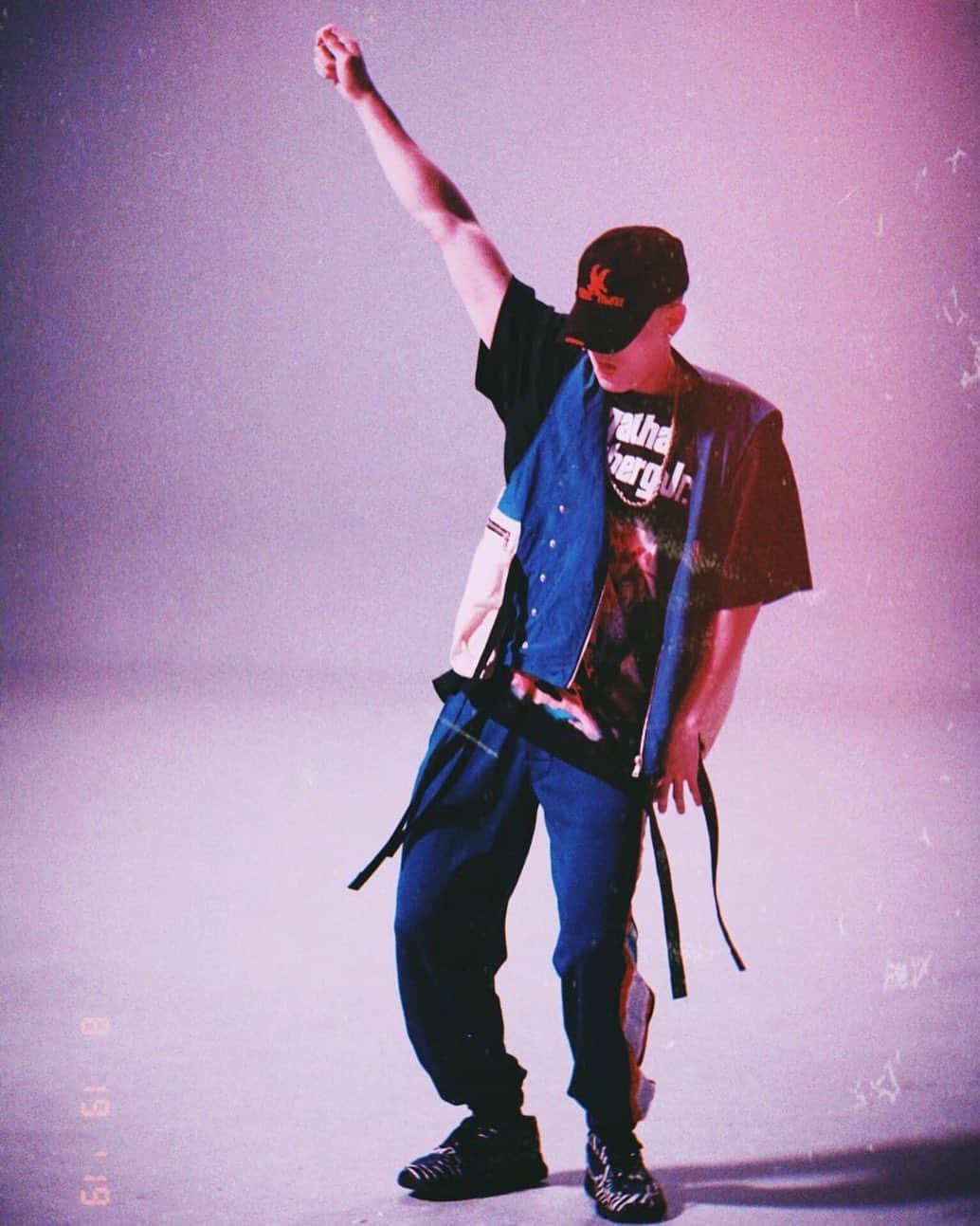 プニエル のインスタグラム：「Start your weekend with #Flip ! Go crazy! Get rid of that stress!! 불금/주말은 Flip으로 신나게 스트레스 풀어요!」