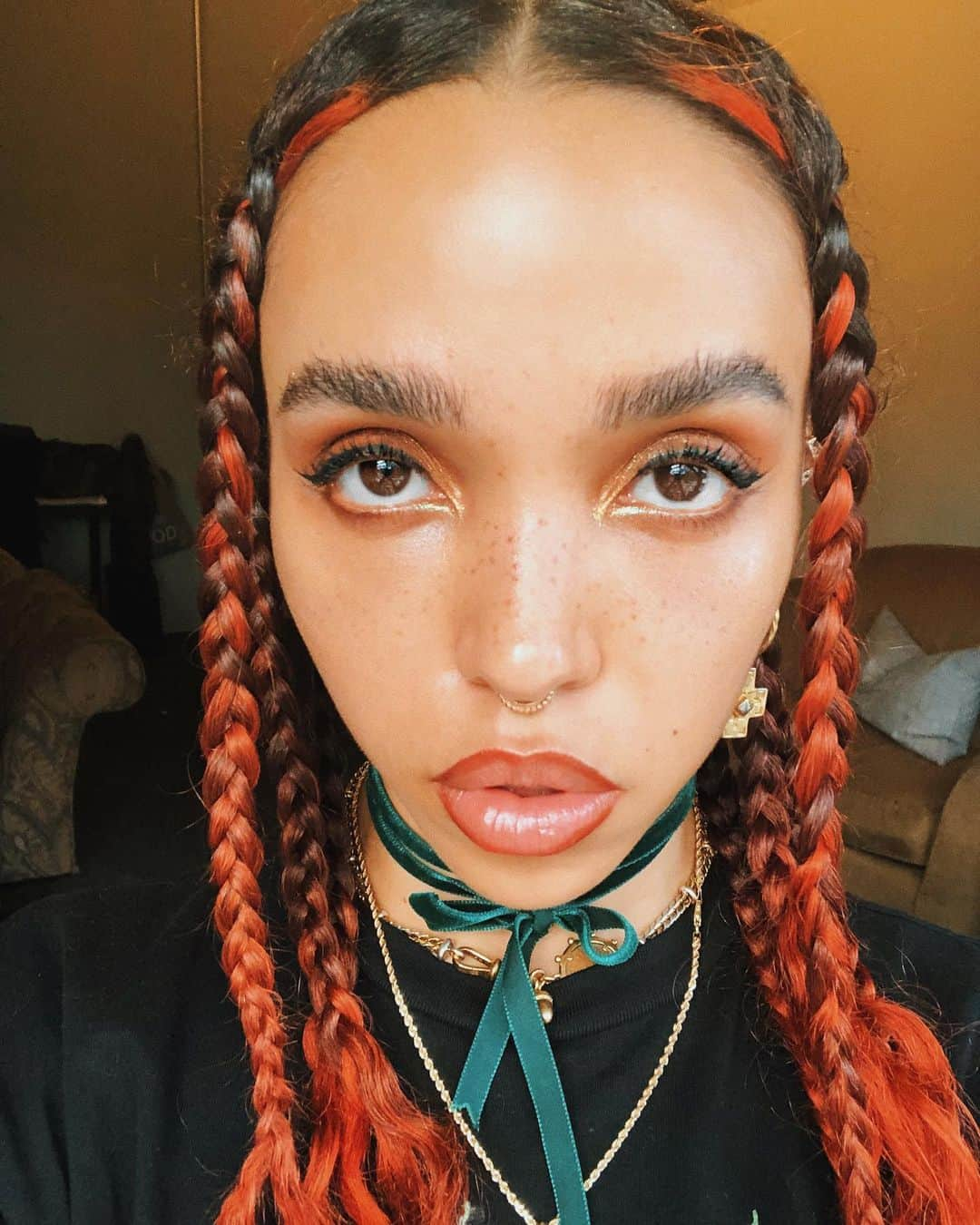 FKAツイッグスさんのインスタグラム写真 - (FKAツイッグスInstagram)「the things i would do to you @daniel_s_makeup <3」8月30日 22時43分 - fkatwigs