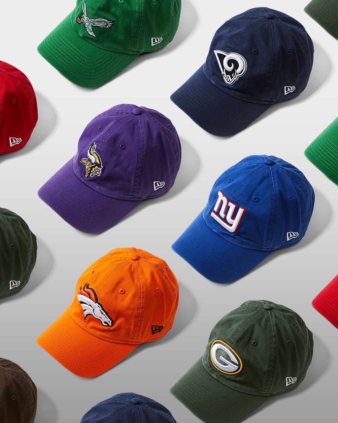 ニューエラ・キャップのインスタグラム：「Start the season off right with #NewEraCap. The NFL Casual Classic Collection available in all teams at neweracap.com」