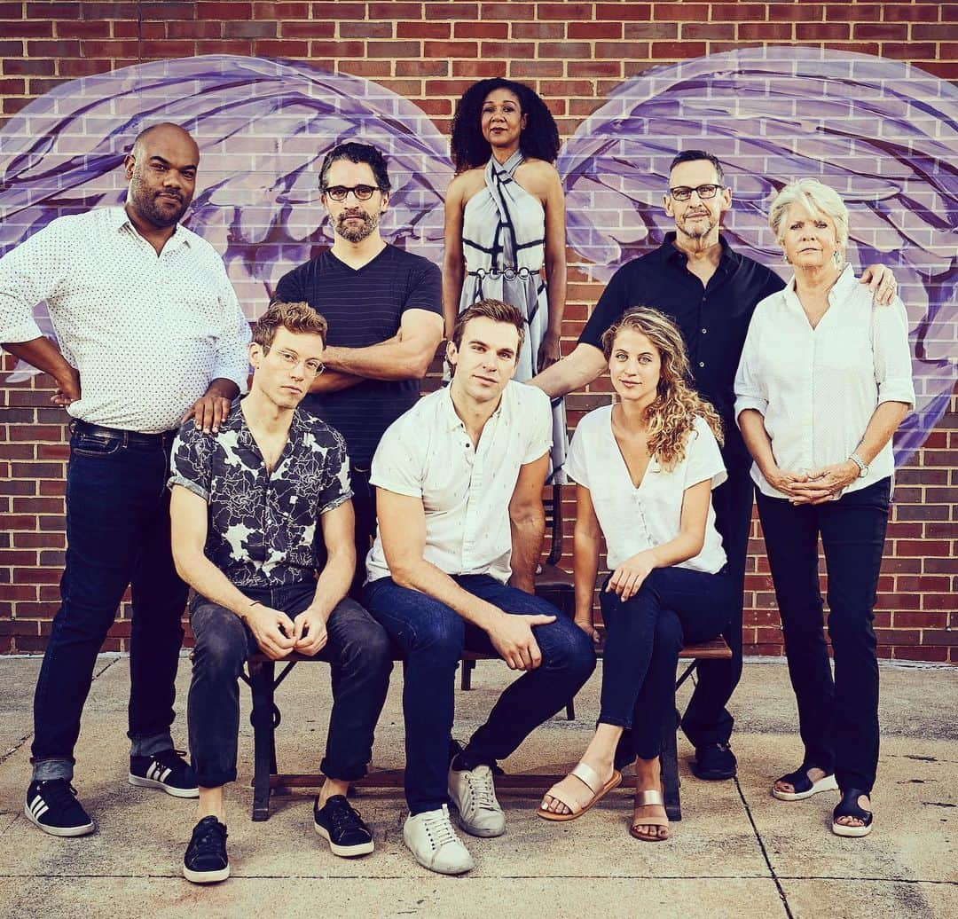 バーレット・フォアのインスタグラム：「Humbled and proud to work with these seven stunningly brilliant powerhouses. We have moved into the theatre and the technical elements are simply GORGEOUS.  Magic, and flying, and fighting, and sex, and make up, and wigs, and wings, and costumes, and hospitals, and ghosts, and blood, and angels and... Having not one but TWO turn tables is giving new meaning to Kushner’s brilliant line, “The world only spins forward.” 😉🌎💫 ANGELS IN AMERICA - Parts 1 & 2 arrives at The Repertory Theatre of St. Louis in just one week. Join us for Tony Kushner’s mold-breaking, world-shaking, ceiling-shattering play. Ticket link in bio! . . . 📸: @prophoto.stl #repangels #theatre #angelsinamerica #tonykushner #meredithbaxter #livetheatre #theatre #thegreatworkbegins #stl #ncisla」