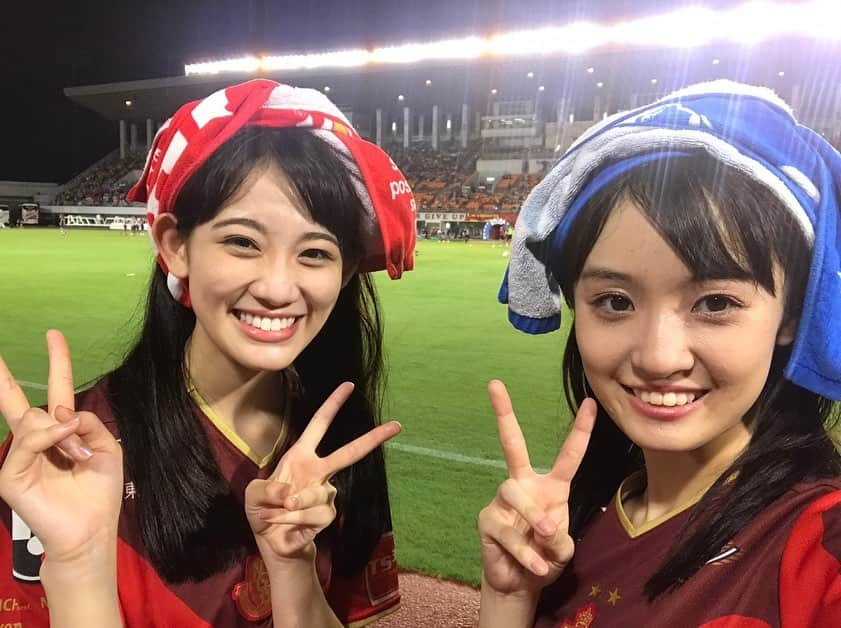 秋本帆華さんのインスタグラム写真 - (秋本帆華Instagram)「. 鯱の大祭典、本日ラストでした⚽️ 名古屋グランパス vs FC東京 1-2で惜しくも負けちゃったけど、今日も #前田直輝 選手のゴールを見ることができて、嬉しくてしょうがない😂  #名古屋グランパス #FC東京 #jリーグ #サッカー #パロマ瑞穂スタジアム  広報大使として、いろんなイベントに出演したり、ピッチで曲を披露したり、町中に貼ってあるポスターに載せてもらえたり。。。 貴重な経験を沢山させて頂きました🔥 もうがっつりグランパスファミリーです😊 次はプライベートで観に行くぞっ♪」8月30日 23時21分 - honoka_akimoto_official