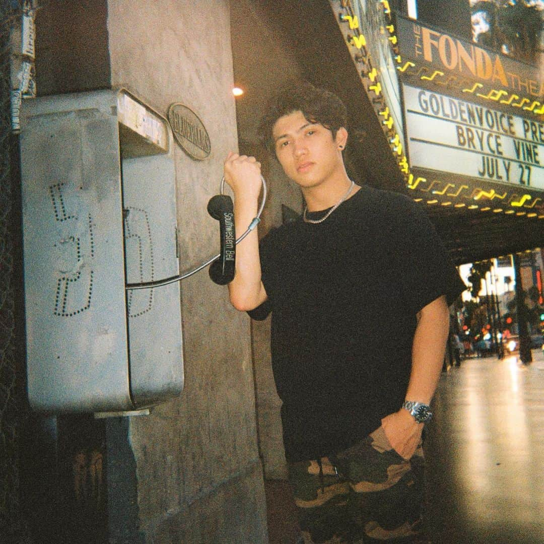 Ranz Kyleさんのインスタグラム写真 - (Ranz KyleInstagram)「Reality called ☎️ hangin up 🙃#wheninla」8月30日 23時22分 - ranzkyle