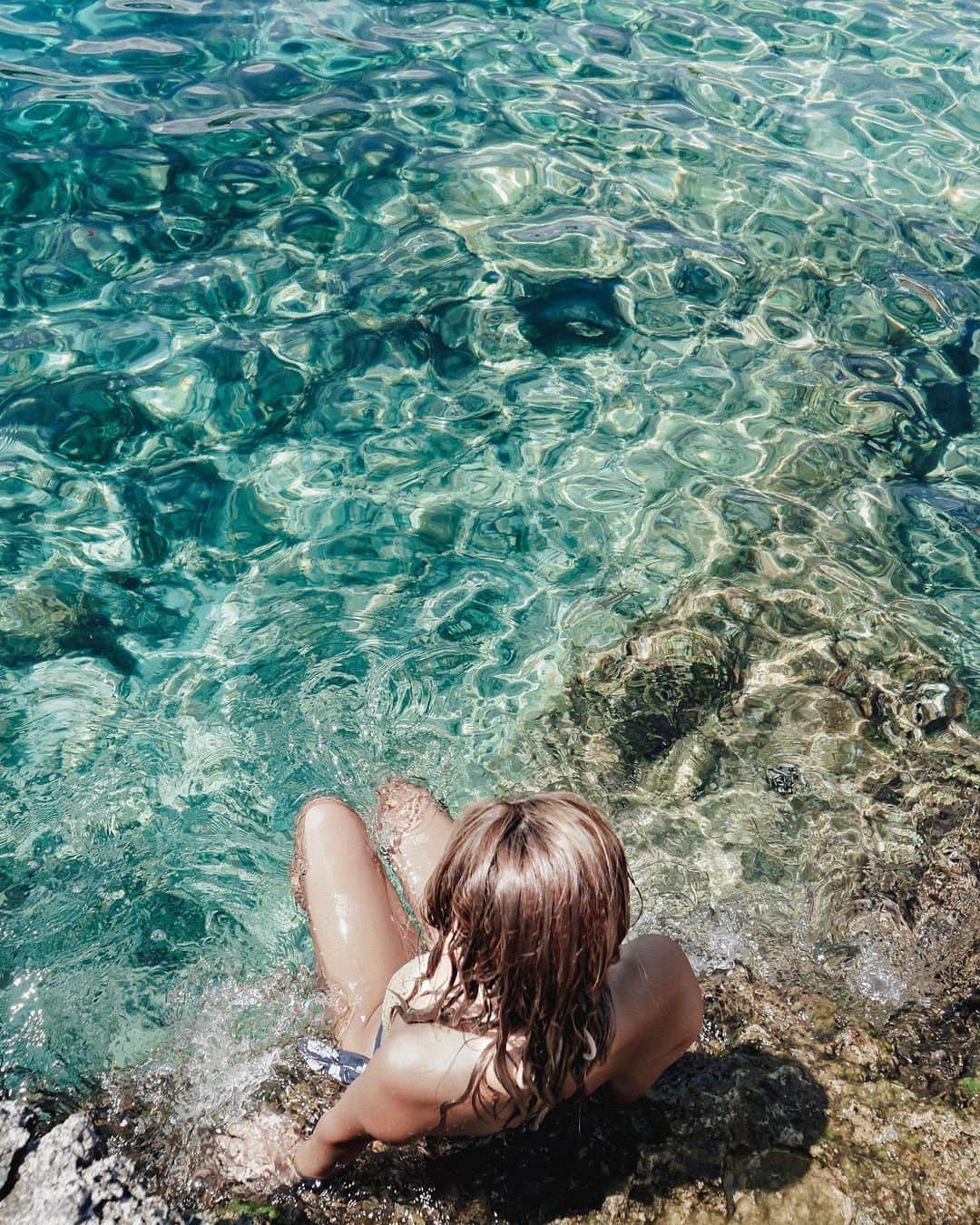 のインスタグラム：「💎💎💎 Blue lagoonはゼリーみたいに 青くてぷるぷるキラキラだった💙 ㅤ 📸 by mom」