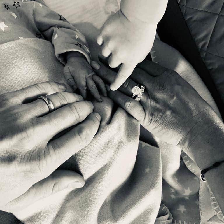 アナ・イバノビッチさんのインスタグラム写真 - (アナ・イバノビッチInstagram)「We are bursting with love and happiness. Our boy got a little brother 💙💙」8月30日 23時34分 - anaivanovic