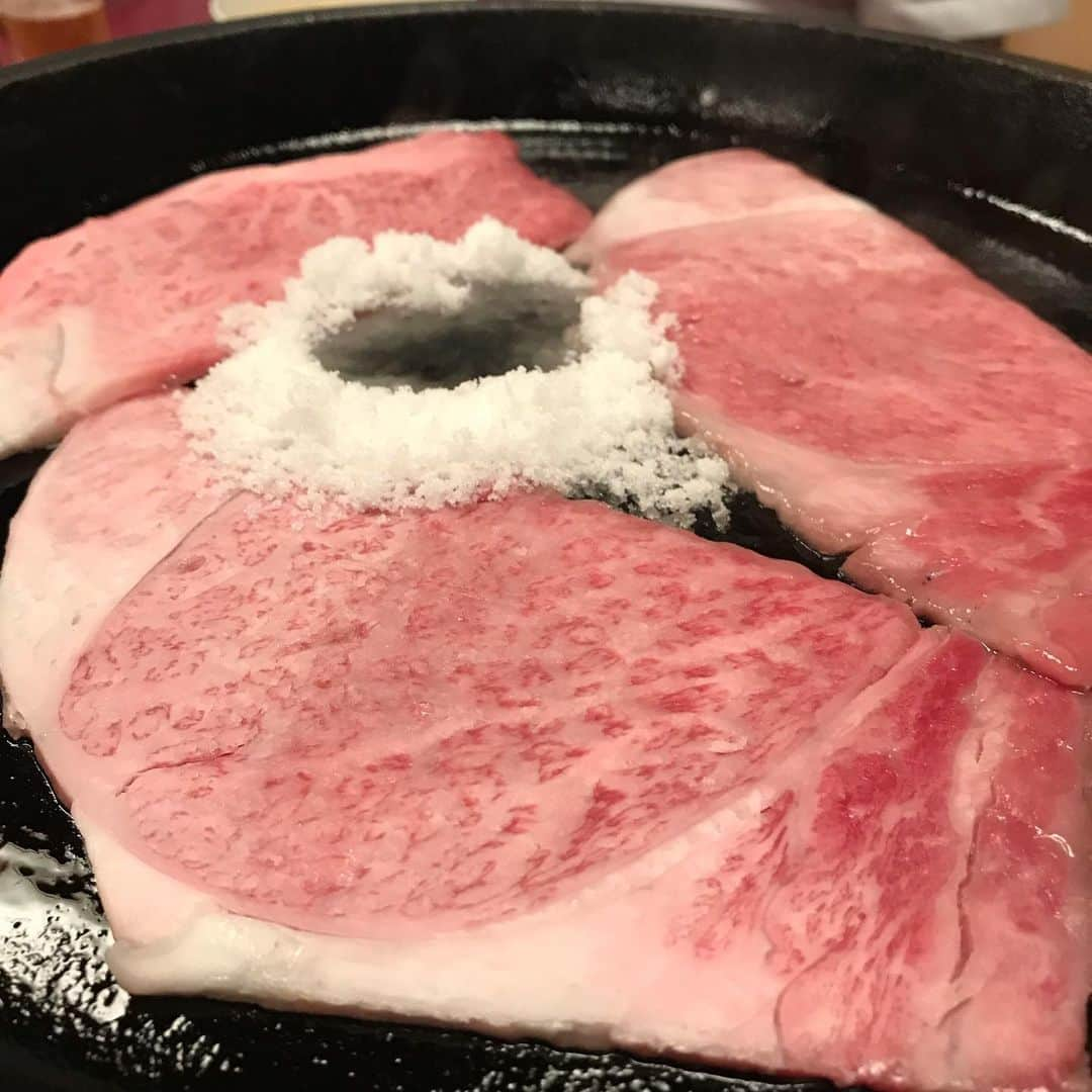 子守康範さんのインスタグラム写真 - (子守康範Instagram)「8月29日は焼肉の日  8月30日はすき焼きとバター焼きの日」8月31日 0時49分 - 10komori