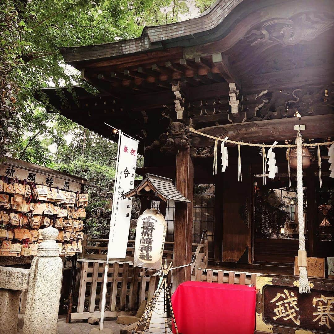 脇田唯さんのインスタグラム写真 - (脇田唯Instagram)「⛩ どんだけ神社好きだよ って感じですが 好きなんです  落ち着くの  お願い事はしません 願いは自分で 叶えるもんだから  人に言わないことを 口に出さないことを 自分と向き合って 置いてくるだけ それを見守っていただくだけ ただそれだけ  素敵な神社でした #小野照崎神社 #入谷 #神社」8月31日 10時35分 - post_yui