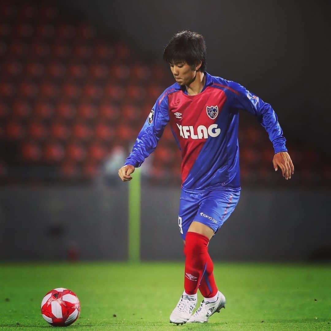 FC東京オフィシャルグッズさんのインスタグラム写真 - (FC東京オフィシャルグッズInstagram)「👏 🔵代表選出🔴 9月に開催される『キリンチャレンジカップ 2019』および『2022FIFAワールドカップカタールアジア2次予選兼AFCアジアカップ中国2023予選』に臨む #SAMURAIBLUE メンバーに、#永井謙佑 選手と #橋本拳人 選手が選出!!😆👏👏 . そして、#岡崎慎 選手が、U-22日本代表 北中米遠征メンバーに選出されました!!✨😆👏 . ケンスケ、ケント、マコ、おめでとう!!👏👏 @kento_hashimoto_18  @fctokyoofficial  #daihyo #FC東京 #fctokyo #tokyo」8月31日 10時52分 - fctokyoofficial