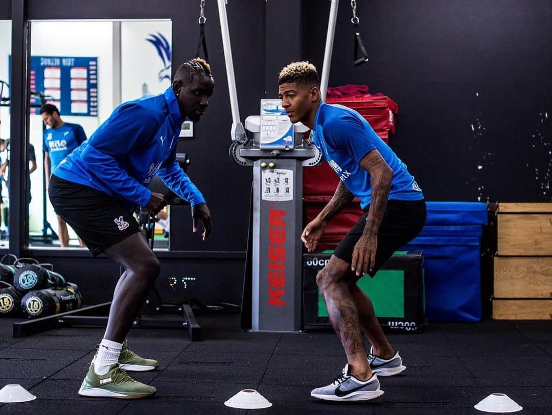 ママドゥ・サコーさんのインスタグラム写真 - (ママドゥ・サコーInstagram)「Back with the squad 💪🏿⚽️🔥 #CPFC 🔴🔵」8月31日 2時49分 - mamadousakho