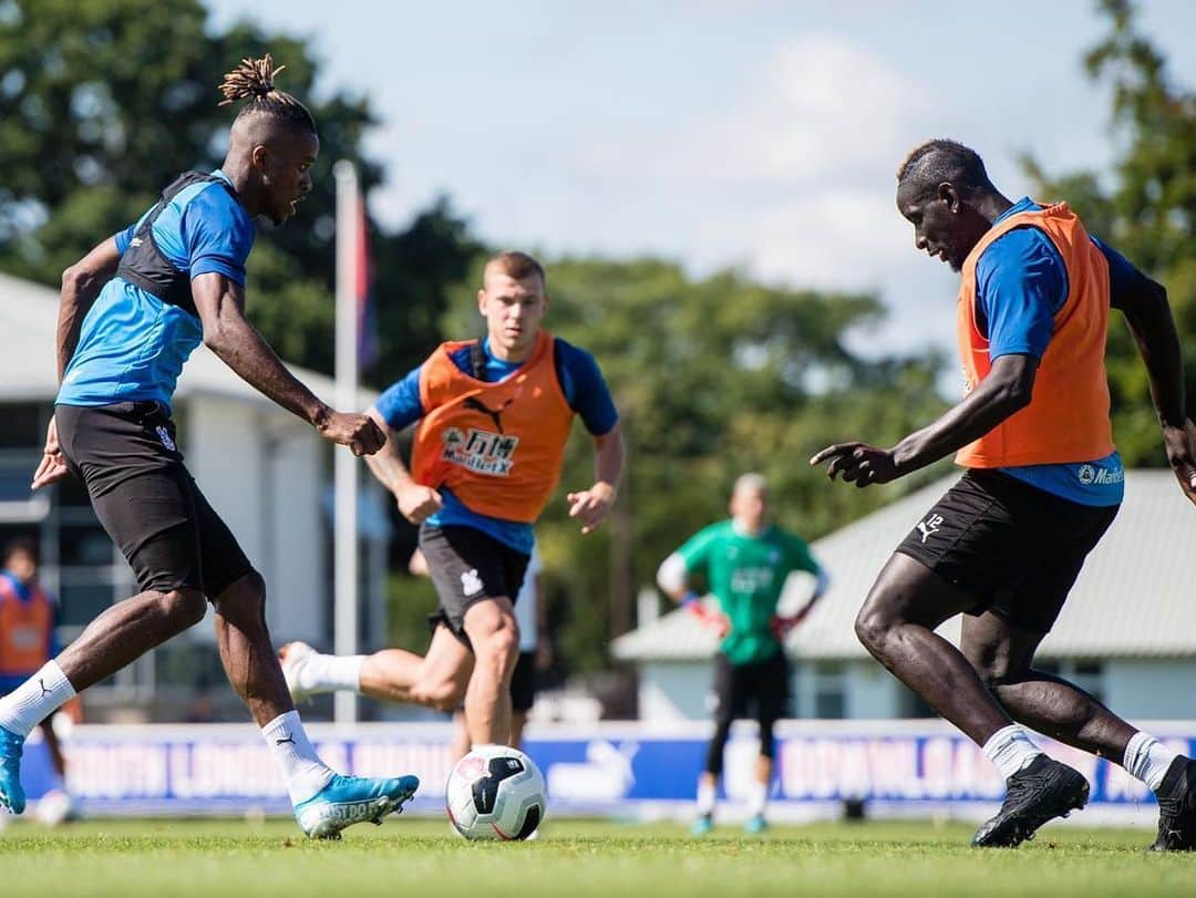 ママドゥ・サコーさんのインスタグラム写真 - (ママドゥ・サコーInstagram)「Back with the squad 💪🏿⚽️🔥 #CPFC 🔴🔵」8月31日 2時49分 - mamadousakho