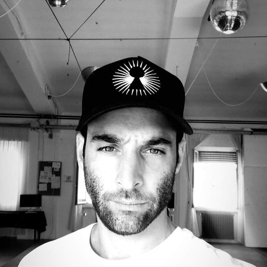 のインスタグラム：「BB CUP KEY HOLE ... perfect face @marchjohannes @brunobordese_official」