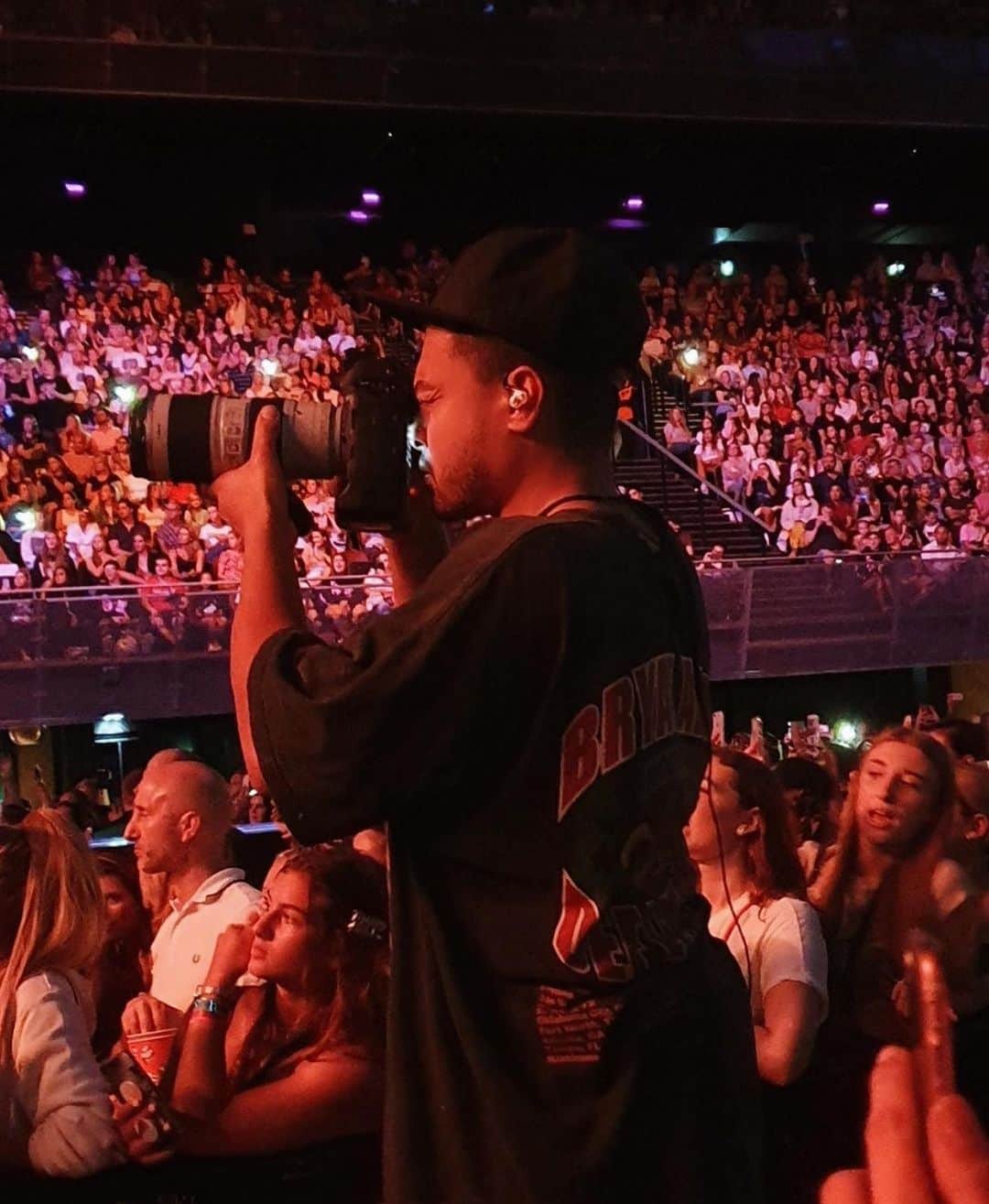 Alfredo Floresのインスタグラム：「Antwerp tonight!!! 📸 #sweetenertour」
