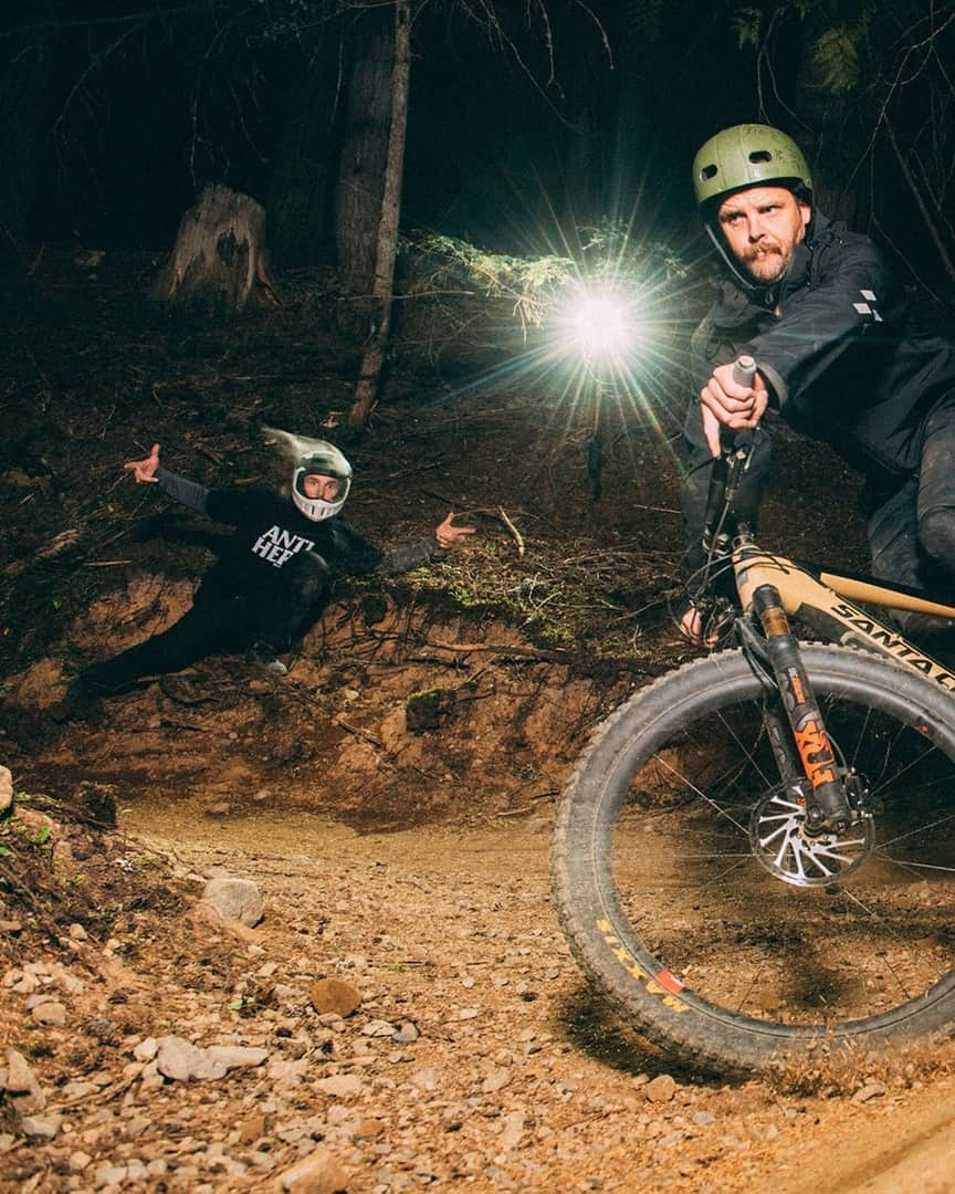 Stanceさんのインスタグラム写真 - (StanceInstagram)「Trail-tested⛰️🌲 Last weekend, @dustinlalikphoto put our Cycling collection to the test with the @baldfacelodge crew. As you can see, they really take a beating. 🚧  Shop 'Endo Crew' and the rest of our Cycling collection now on Stance.com」8月31日 3時57分 - stanceofficial