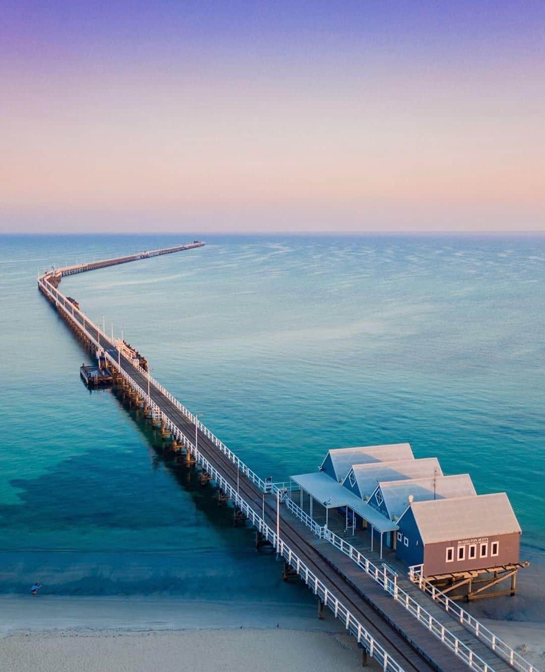 Australiaさんのインスタグラム写真 - (AustraliaInstagram)「@Busseltonjettyofficial is now operating tours to the horizon! 🌅 @ryanchatfieldimages visited @westernaustralia’s longest wooden pier at #sunrise, which is about a 2.5-hour drive from @destinationperth. This jetty in the @citybusselton is one of @australias_southwest’s most iconic attraction, although we can’t guarantee it’ll actually take you to the horizon. 😉  Don’t leave without doing the Underwater Observatory tour, which starts with a train ride along the pier and finishes below the ocean’s surface.  #seeaustralia #justanotherdayinwa #busseltonjetty #australiassouthwest #travel」8月31日 4時00分 - australia