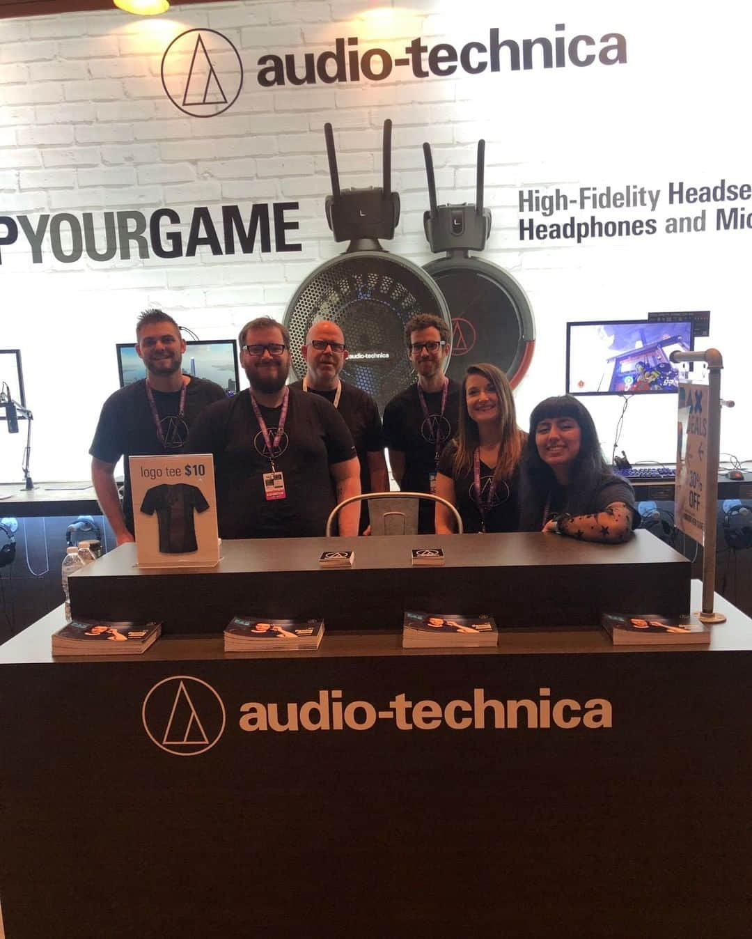 Audio-Technica USAさんのインスタグラム写真 - (Audio-Technica USAInstagram)「We’re live at @officialpax_ West today! Stop by Booth #7002 to check out our audio equipment, including our new ATH-G1 and ATH-G1WL gaming headsets! . . . #AudioTechnica #PAXWest #Gaming #GamingHeadsets #G1 #G1WL #ATHG1 #ATHG1WL」8月31日 4時01分 - audiotechnicausa