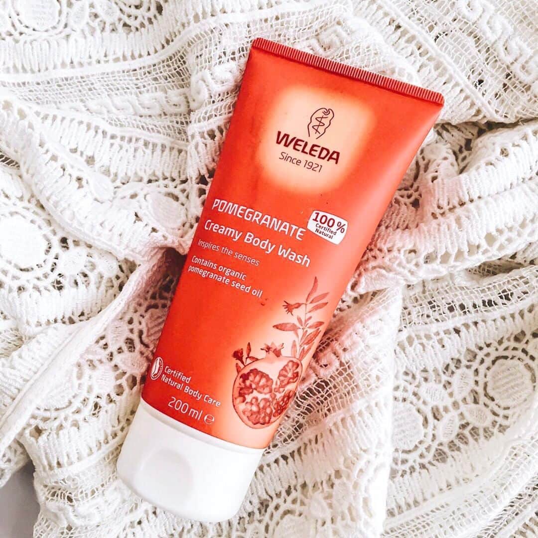 Weledaのインスタグラム：「“Take as much care of your body as you do your face” ❤️ We love these words from @rachelmarieabreu who is currently loving our Replenishing Body Wash! Discover our full line of body care on our website.」