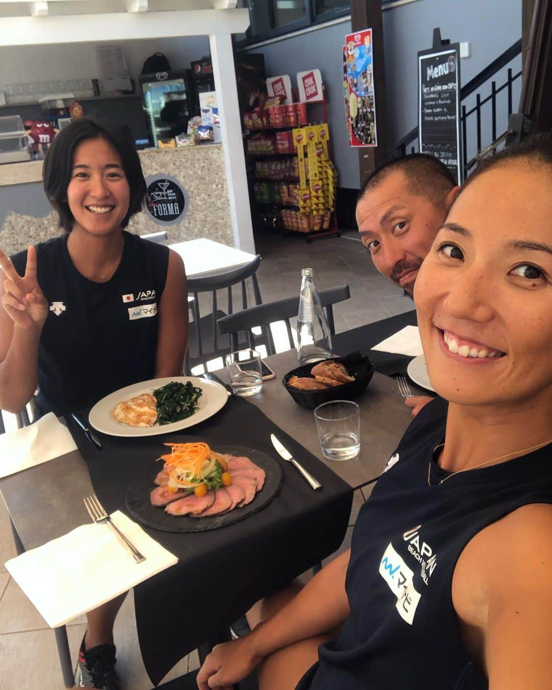 長谷川暁子さんのインスタグラム写真 - (長谷川暁子Instagram)「After training get a good protein🍖🍖🍖 ﻿ #italy #Rome #tokyo2020﻿ #beachvolleyball #ビーチバレーボール ﻿ #nttcomware #nttコムウェア ﻿ #長谷川暁子 #akikohasegawa」8月31日 4時47分 - akikohaseg